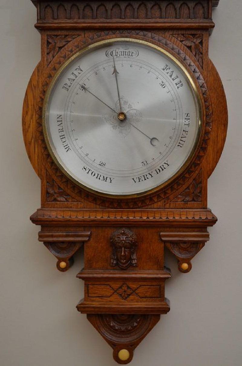Victorian Aneroid Barometer, Oak Barometer In Good Condition For Sale In Whaley Bridge, GB