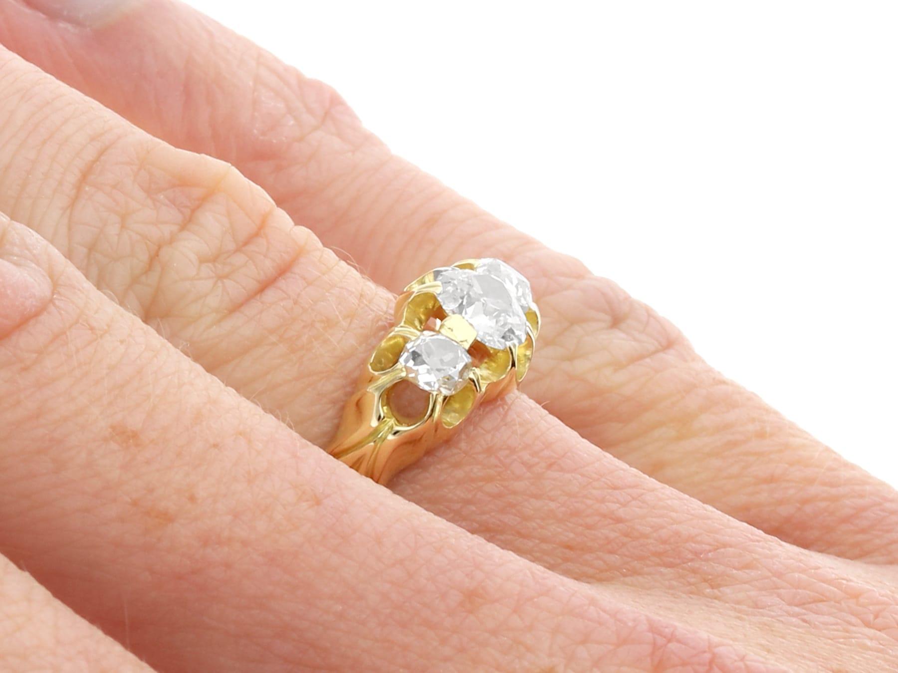 Victorian 0.88 Carat Diamond 15k Yellow Gold Trilogy Ring In Excellent Condition For Sale In Jesmond, Newcastle Upon Tyne
