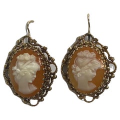 Victorian Antique 18K Yellow Gold Italian Carved Shell Cameo Vintage Earrings 