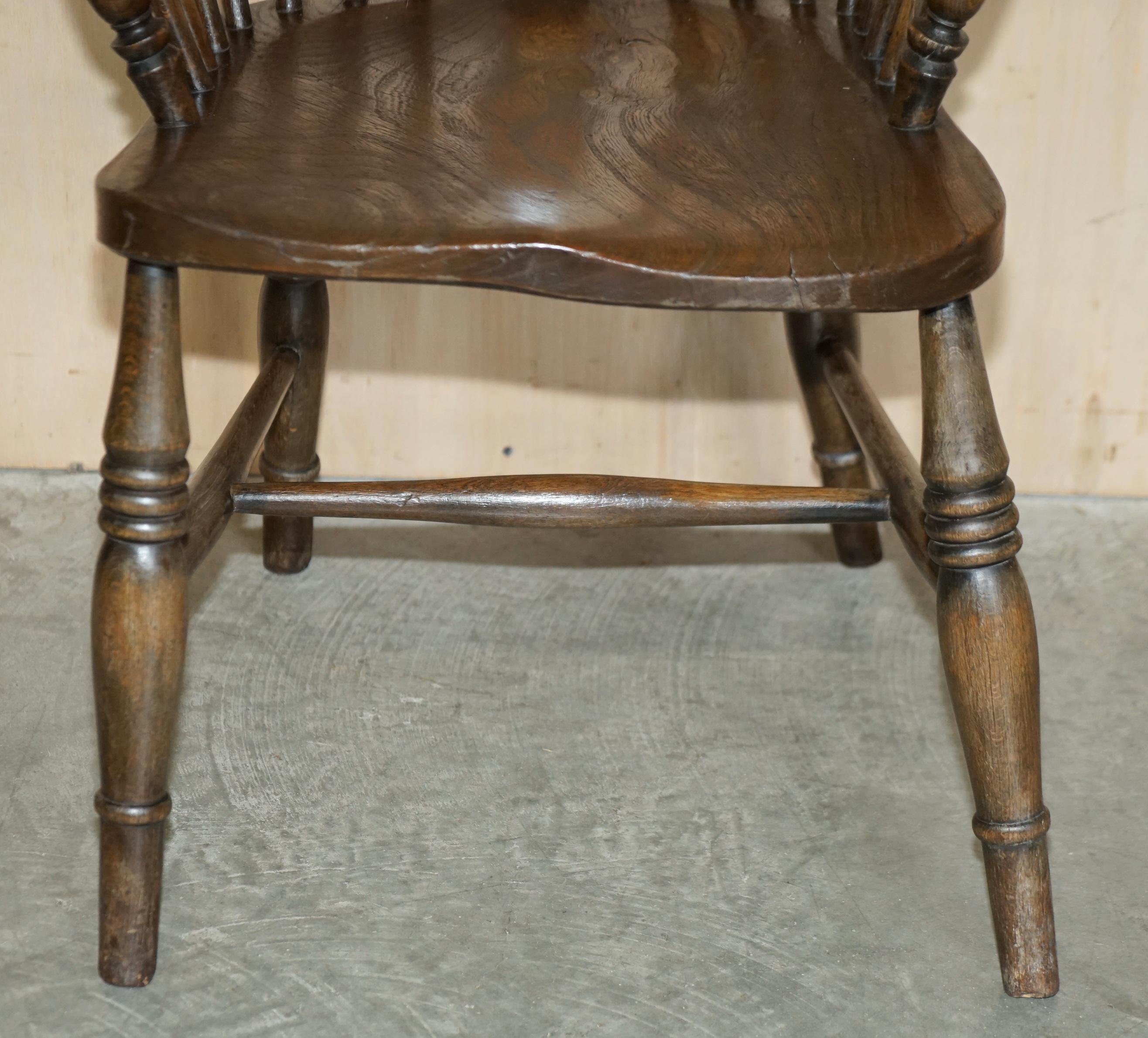 Victorian Antique 19th Century Elm Wheel Hoop Back West Country Windsor Armchair For Sale 1