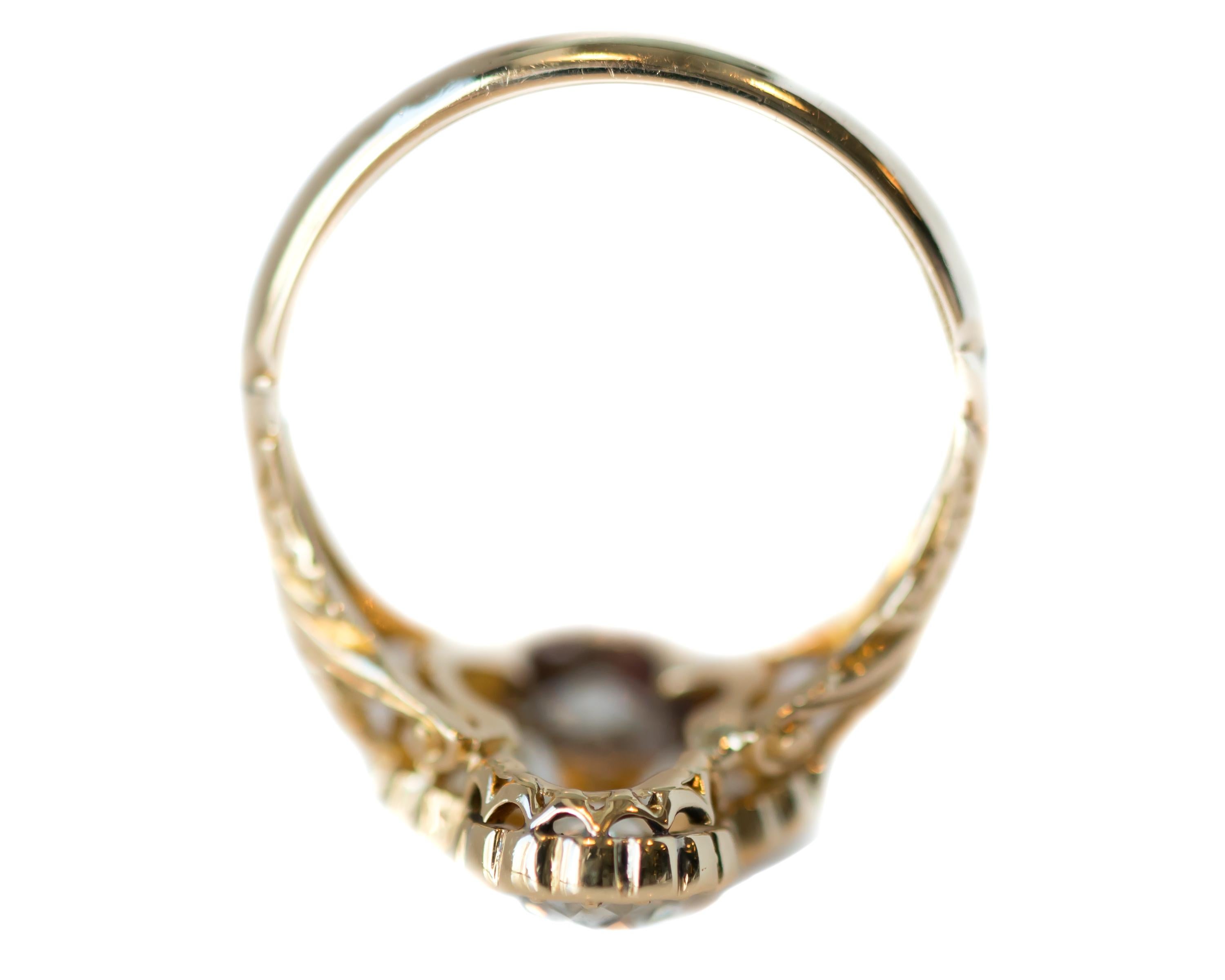 Women's Victorian Antique 2.2 Carat Old Mine Diamond and 18 Karat Yellow Gold Ring