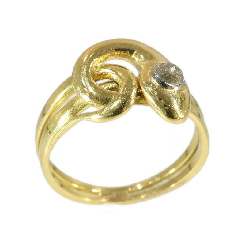 Victorian Antique .25 Carat Diamond and 18 Karat Yellow Gold Coiled Snake Ring For Sale 1