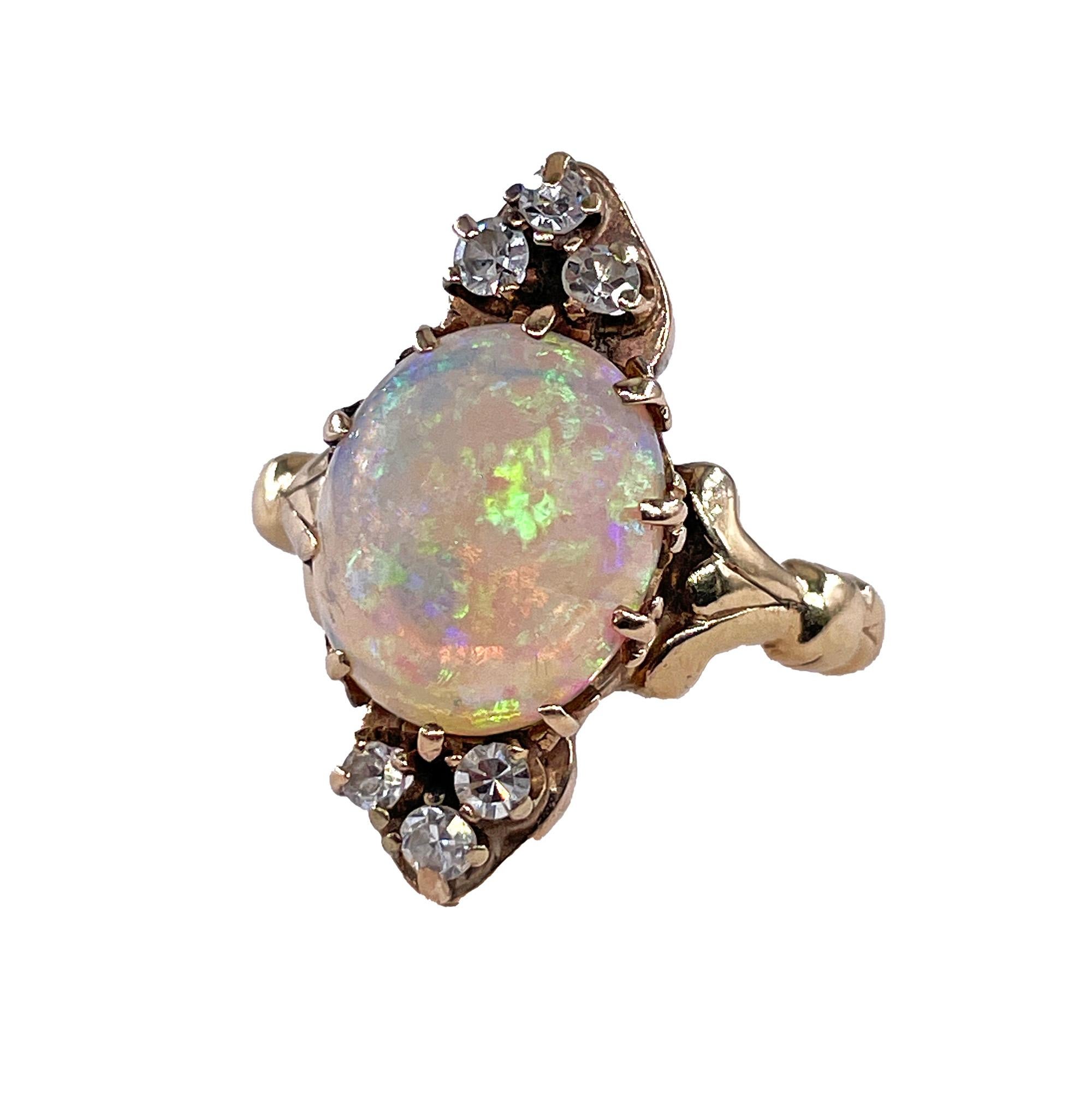 Victorian Antique 3.57ctw Opal Diamond 14K Yellow Gold Dinner Cocktail Ring In Good Condition For Sale In New York, NY