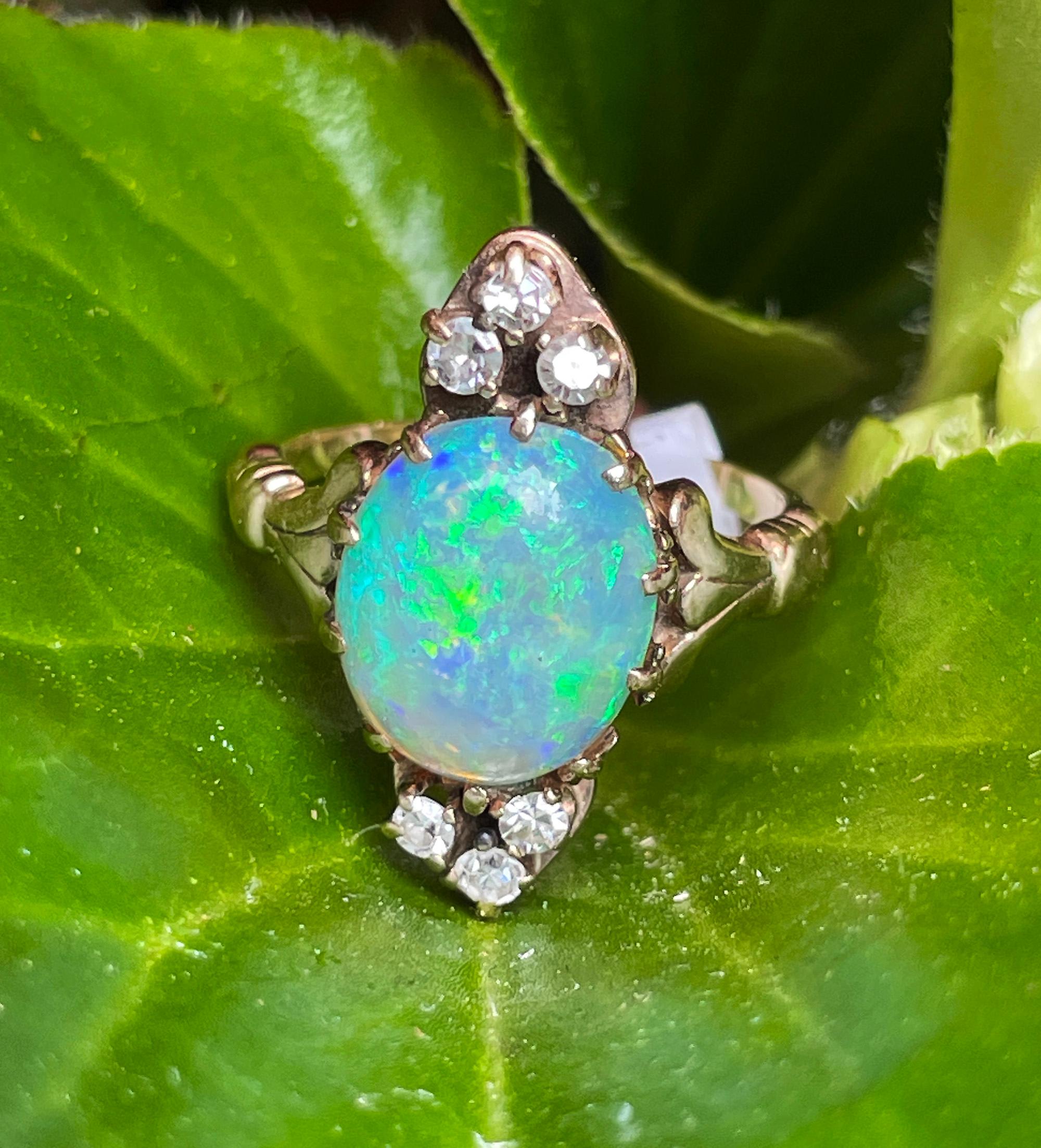 Victorian Antique 3.57ctw Opal Diamond 14K Yellow Gold Dinner Cocktail Ring For Sale 2