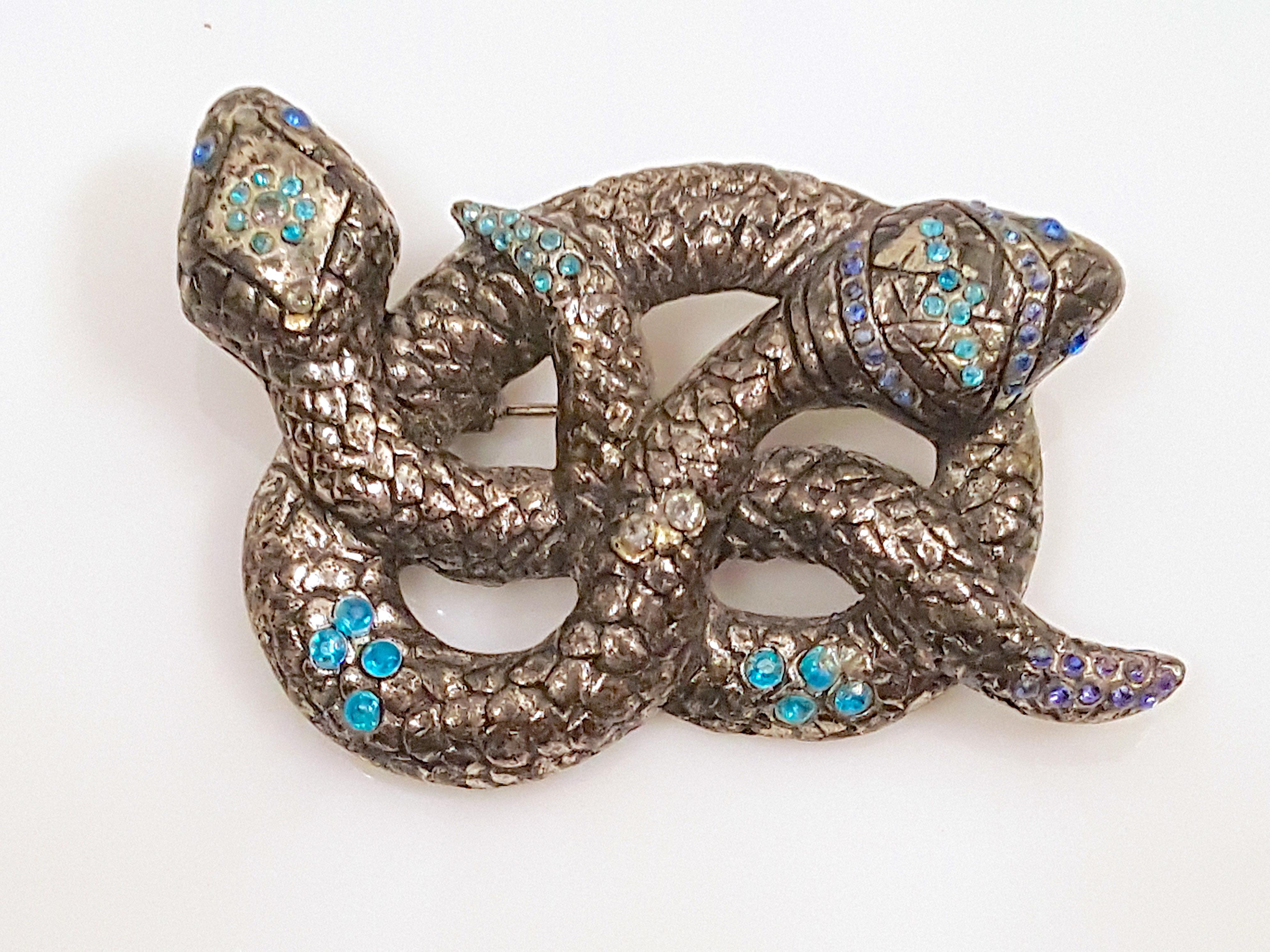 Antique ArtNouveau Austria Scheid RareMark Pave BlueZircon Silver Snakes Brooch For Sale 3