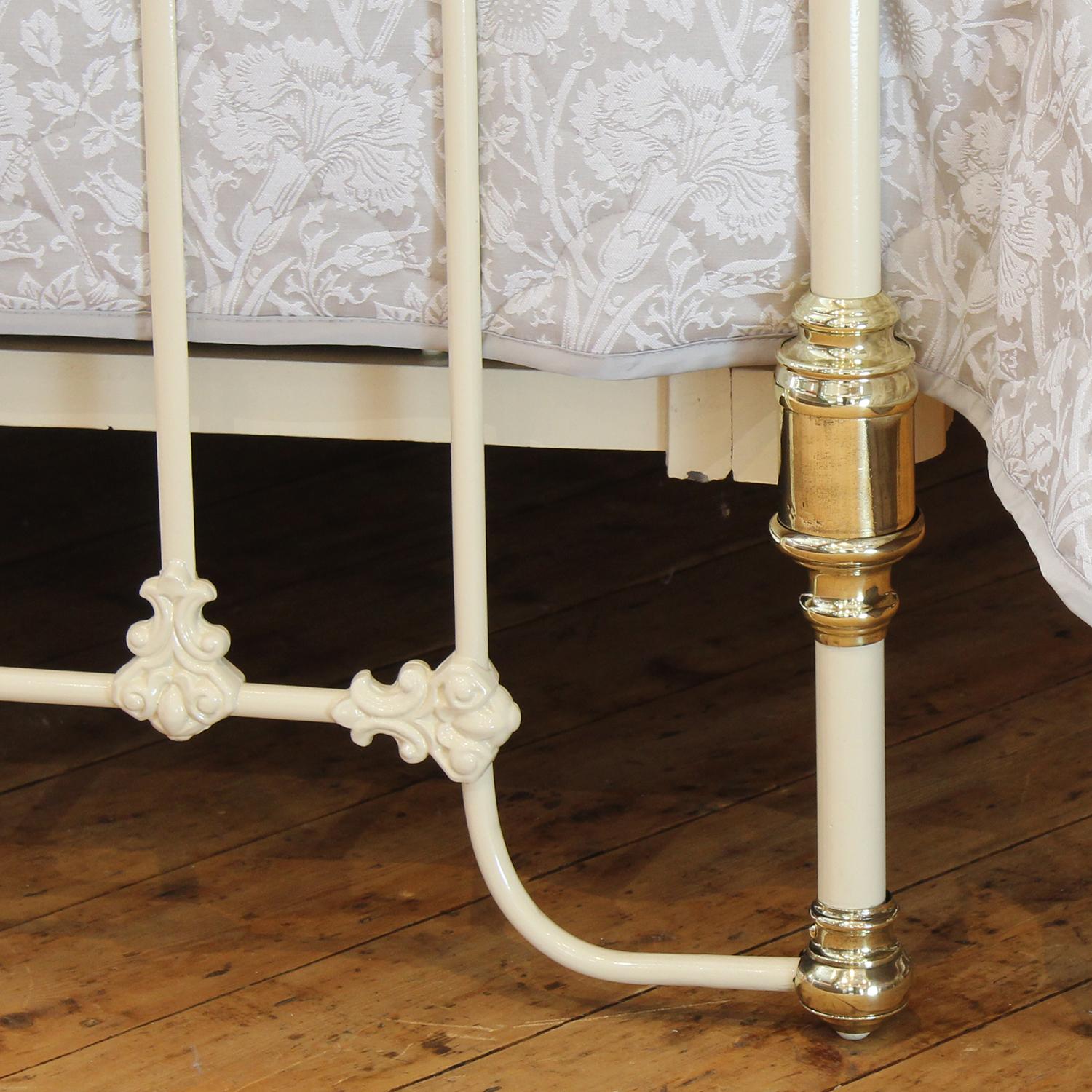 Brass Victorian Antique Bed in Cream, MK280