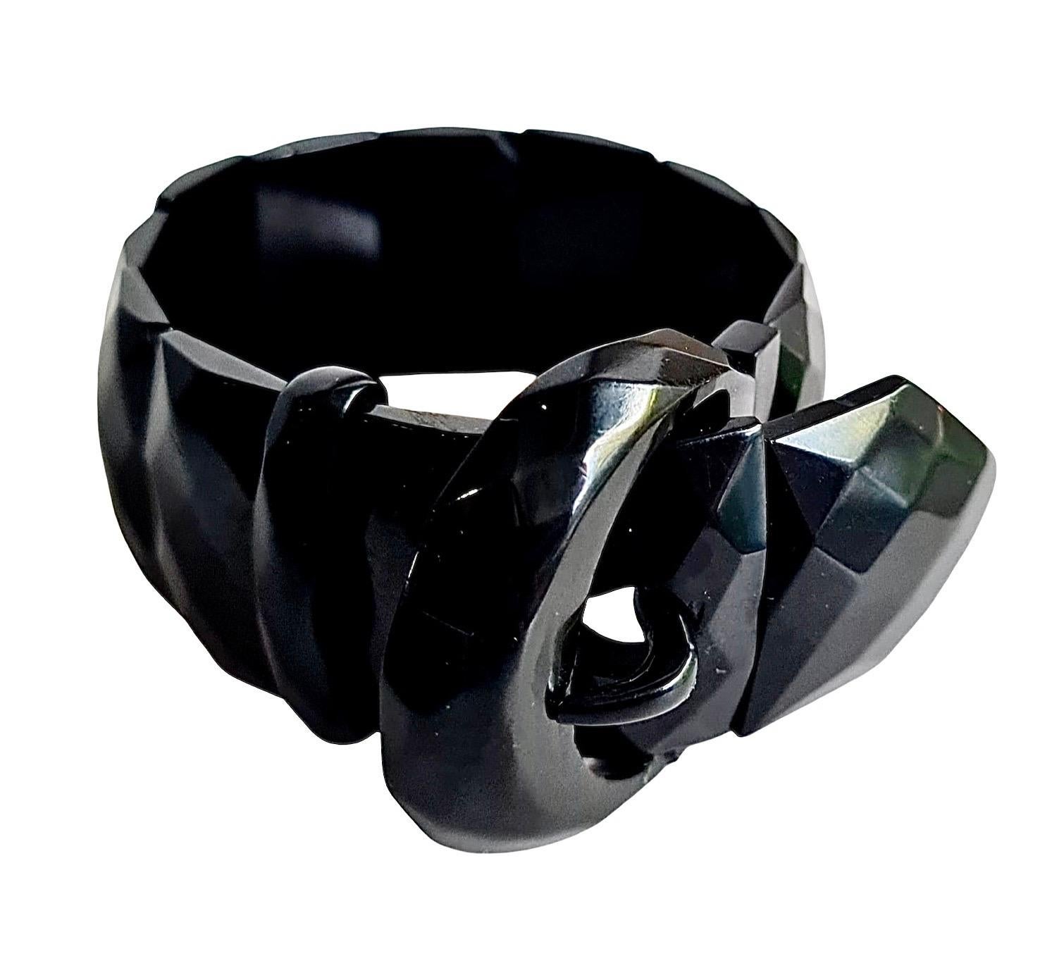 Victorien Bracelet victorien à boucle ancienne Whitby Jet, de collection, extensible circa 1880 en vente