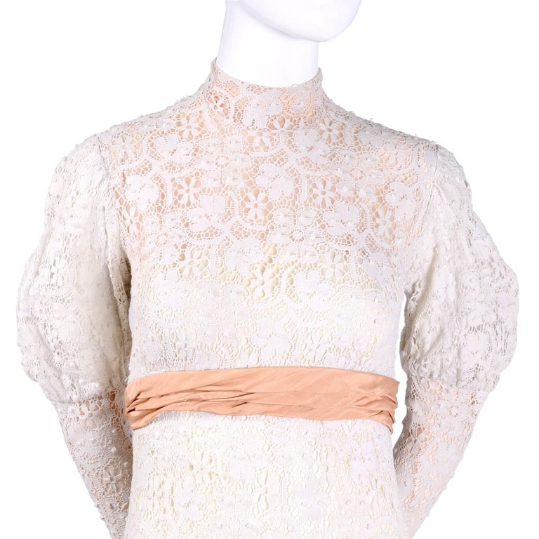 Victorian Antique Crochet Lace Vintage Dress w/ High Collar Wedding Gown Size 2 For Sale 5