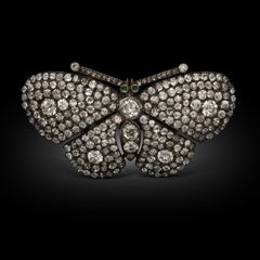 Victorian Antique En Tremblant Diamond Butterfly Brooch circa 1870