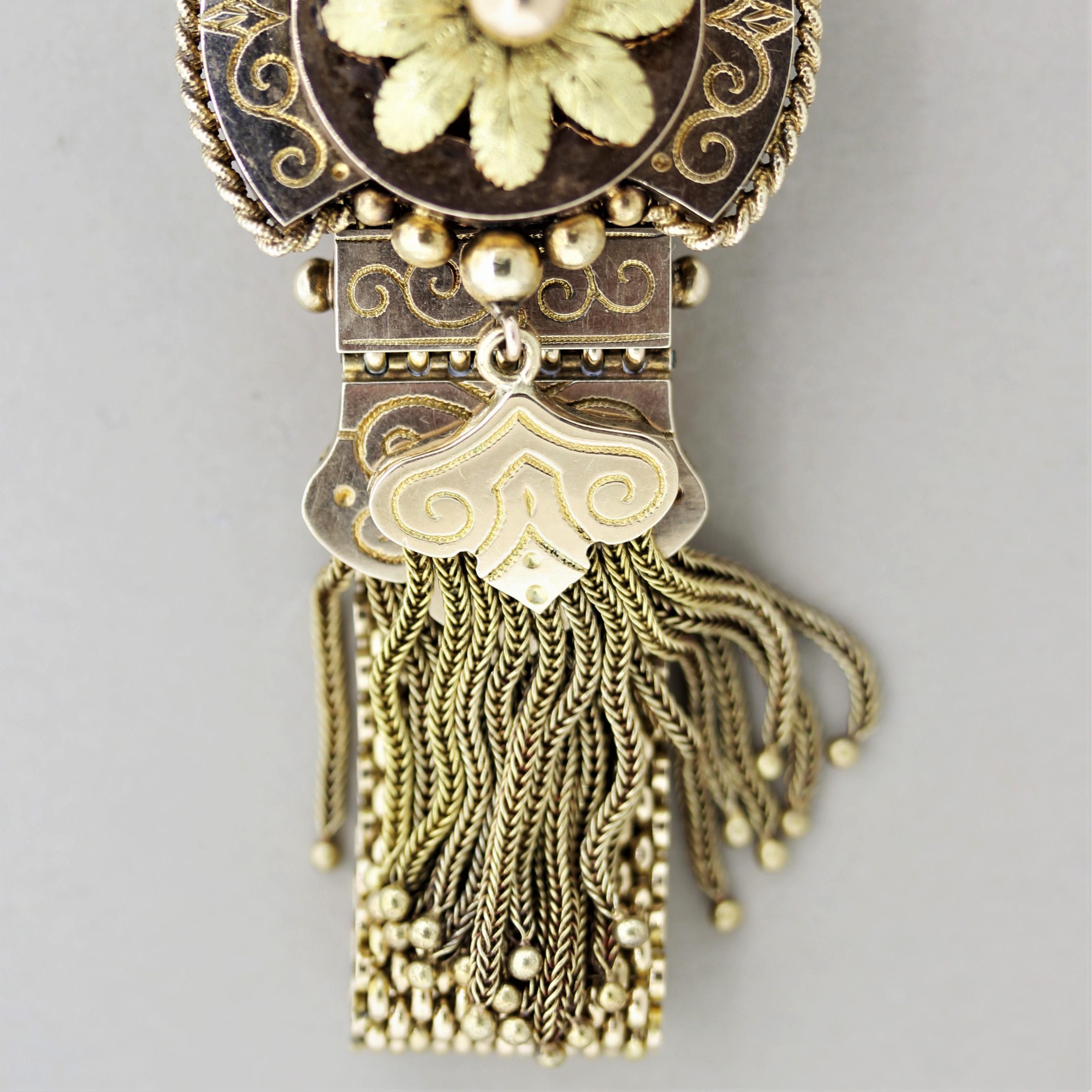Victorian Antique Floral Motif Gold Slide Bracelet In Excellent Condition For Sale In Beverly Hills, CA