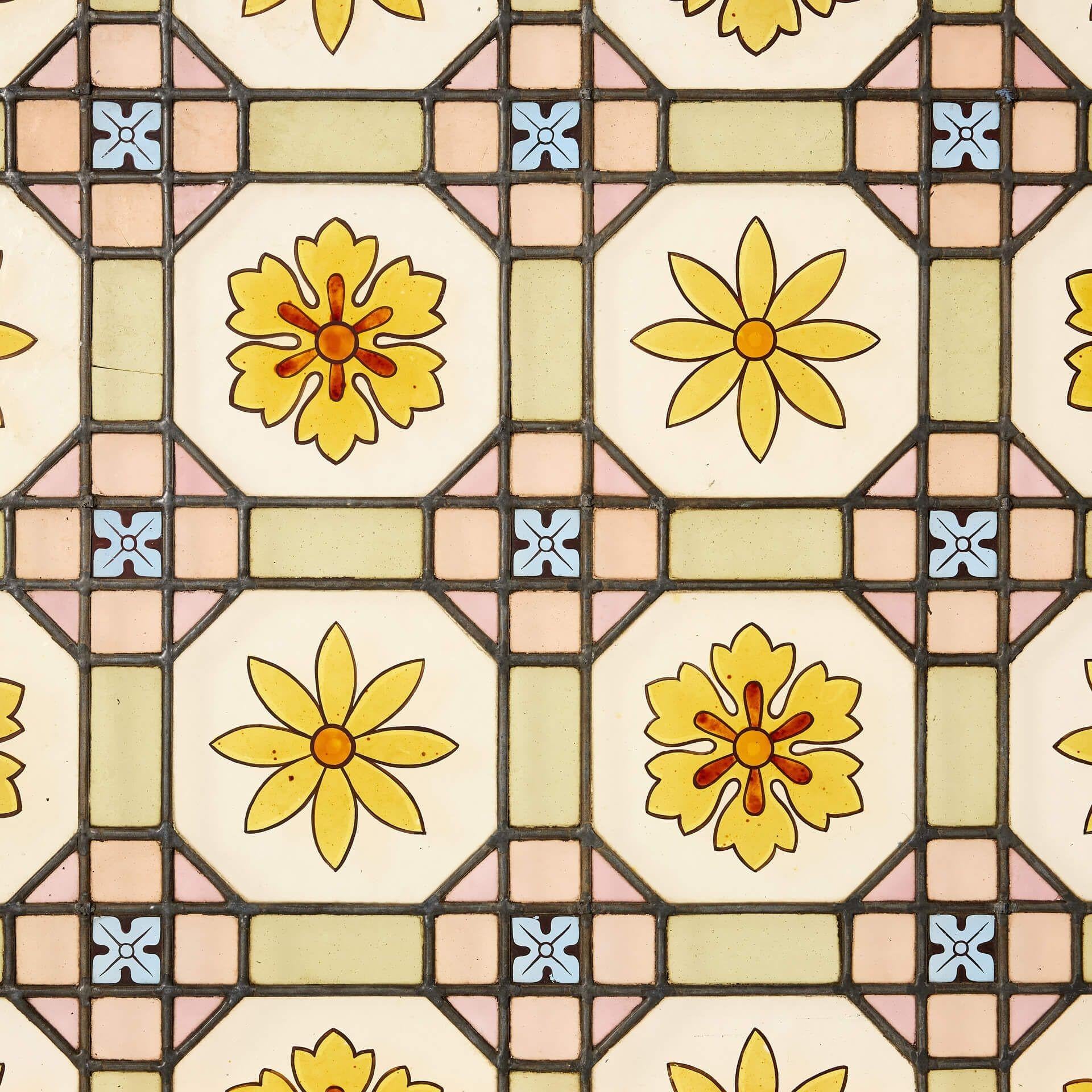 Vittoriano Vetrata antica vittoriana con fiori