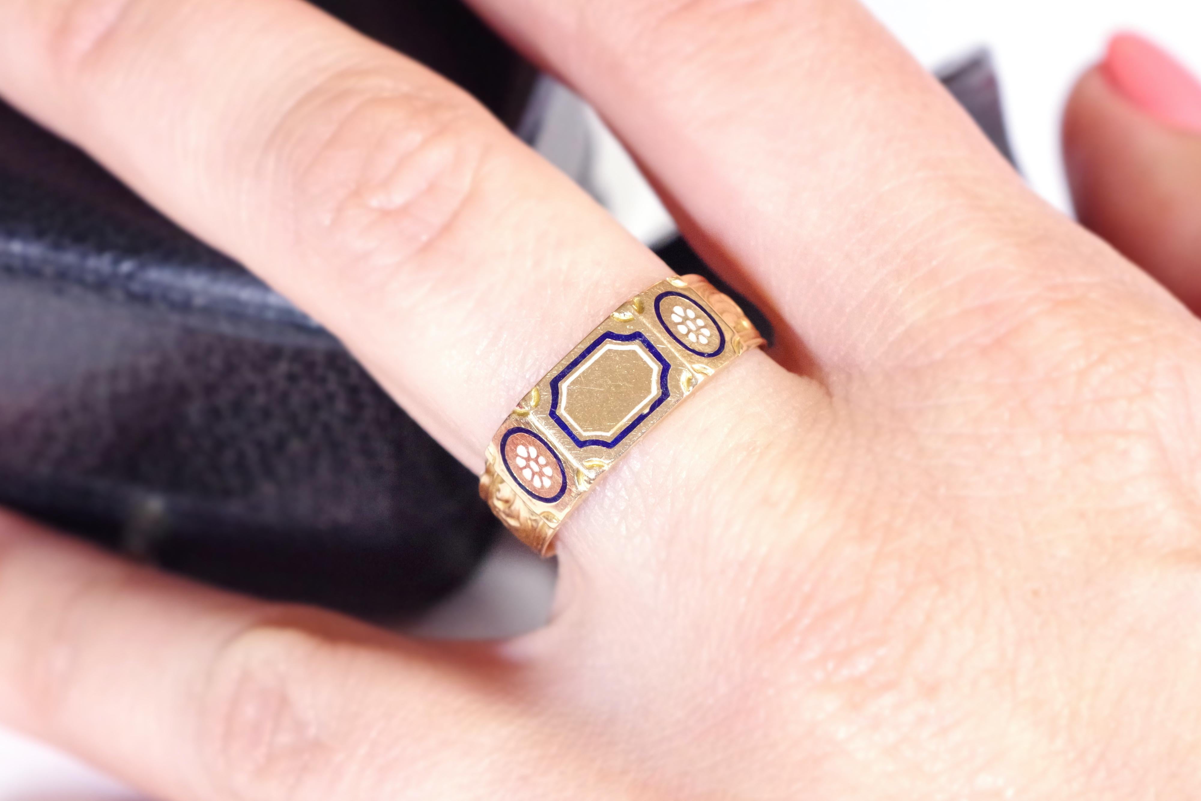 Women's or Men's Victorian Antique French Wedding Ring, Antique Ring 18k Hollow Gold