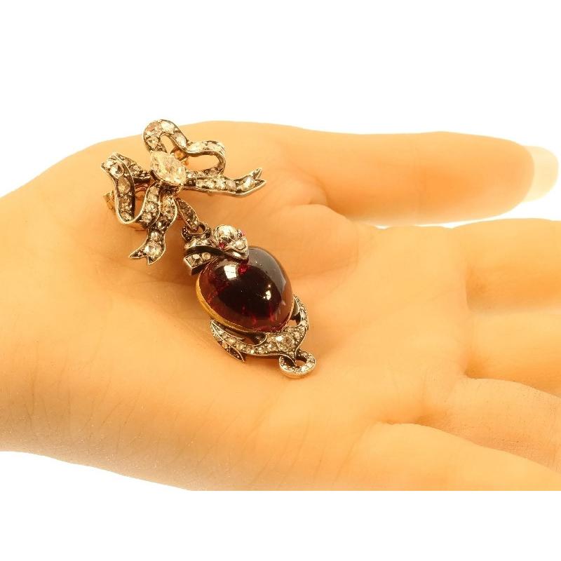 Victorian Antique Garnet and Diamond Snake Pendant Brooch, 1830s In Excellent Condition For Sale In Antwerp, BE