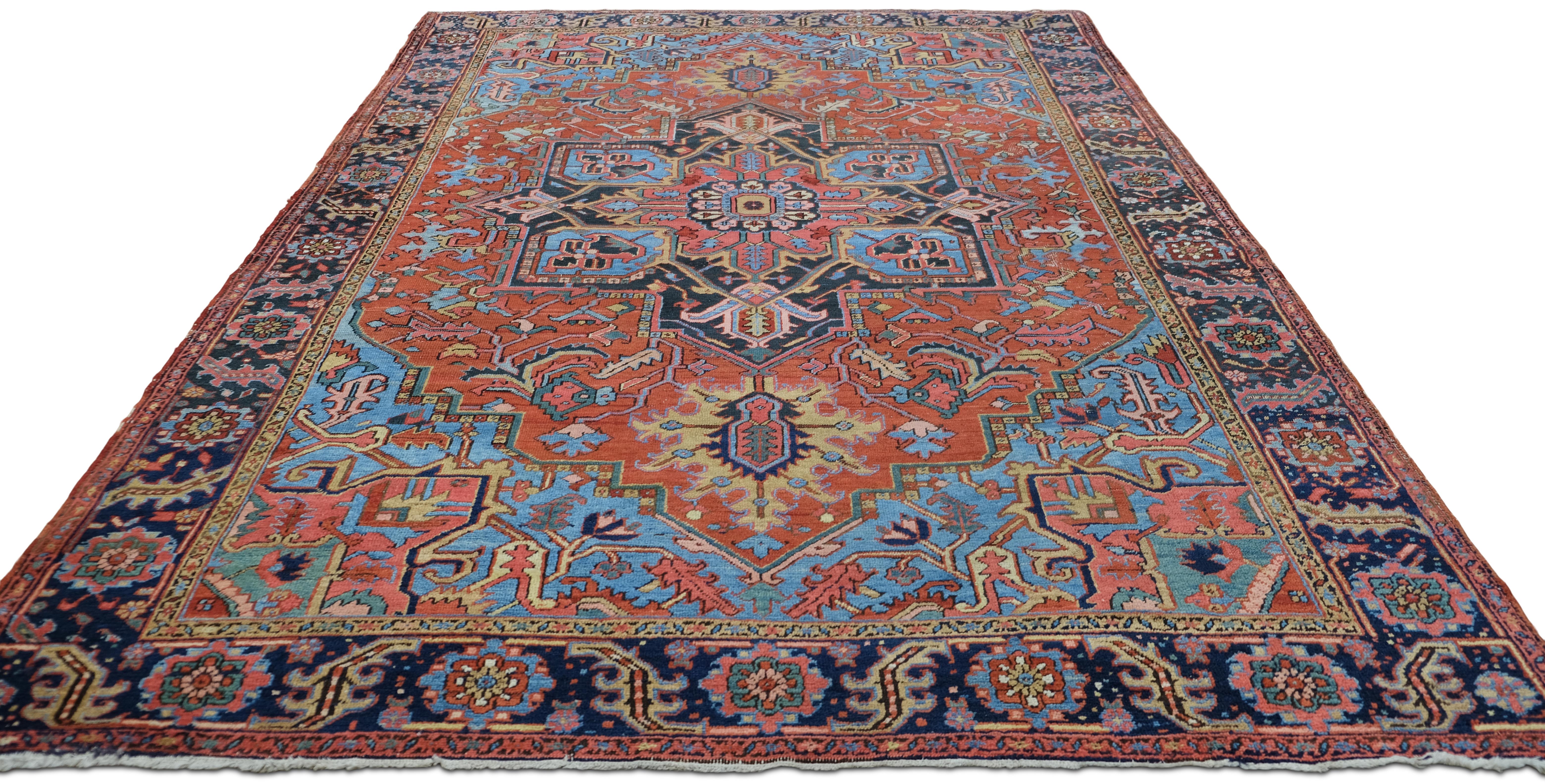 Viktorianischer antiker geometrischer Medaillon-Wollteppich 7'7''x10' CIRCA 1960 (Persisch) im Angebot
