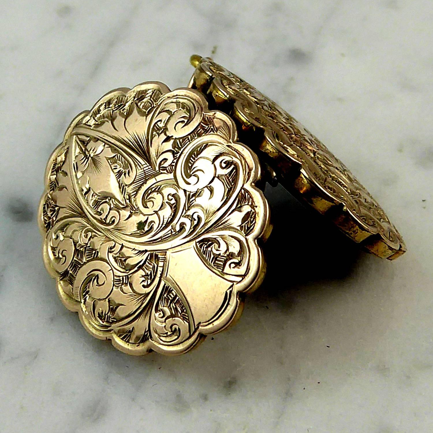 Victorian Antique Gold Back and Front Locket, Hand Engraved 2