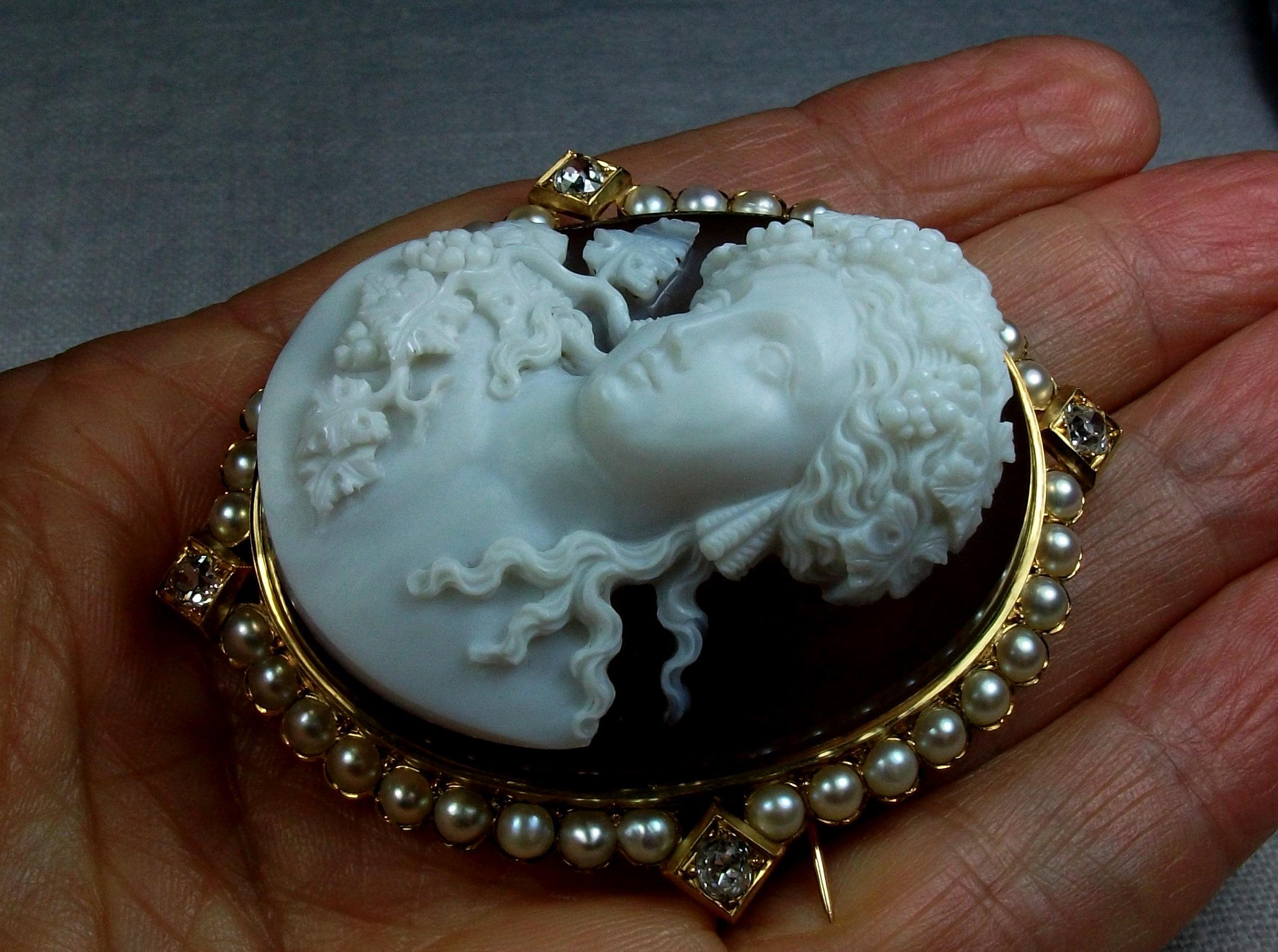 Brilliant Cut Victorian Antique Gold Diamonds Hard Stone God Dionysus Cameo Brooch