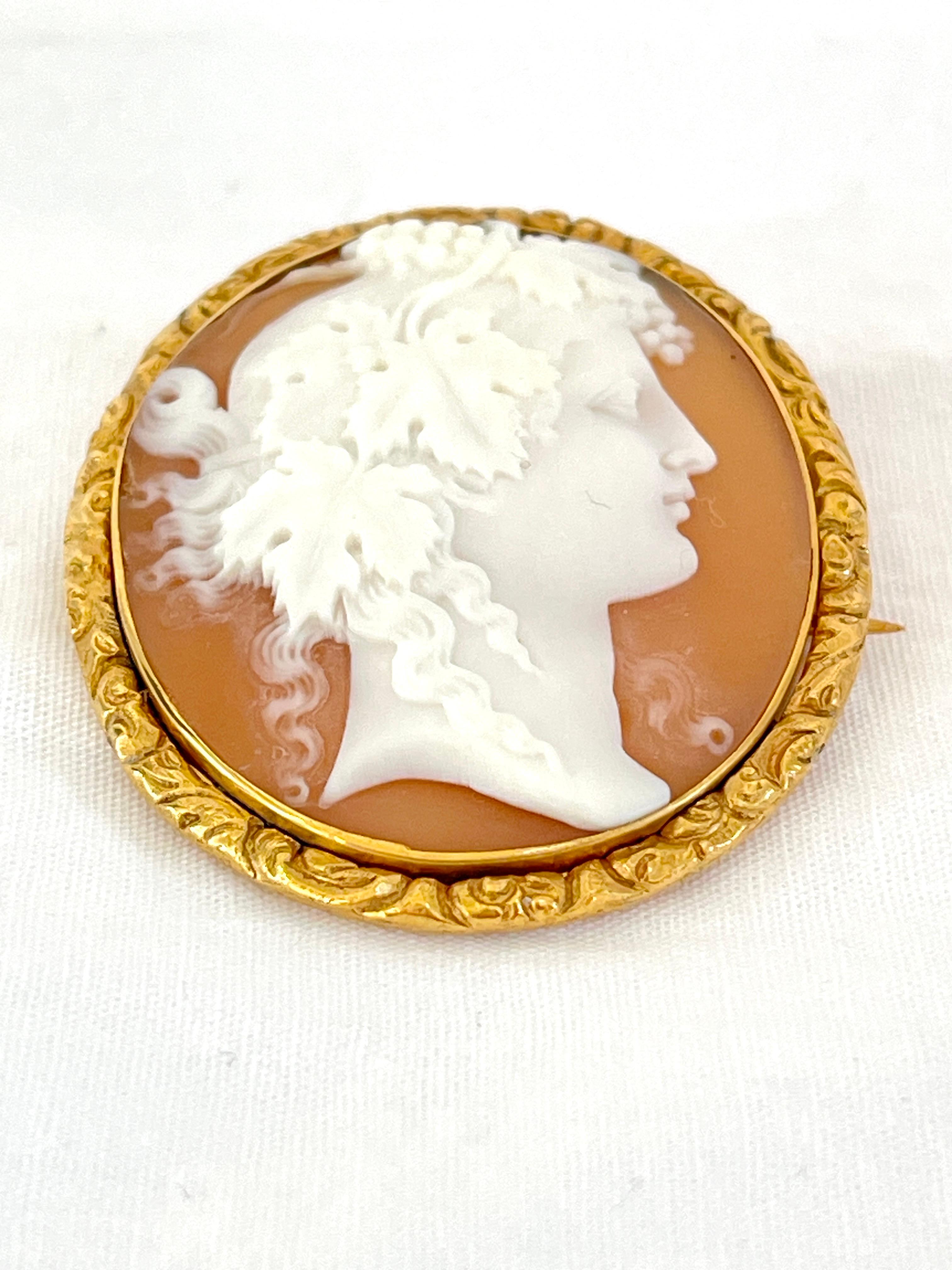 Victorian Antique Hand Carved Cameo Brooch of Dionysus 9ct Yellow Gold C1890s For Sale 4
