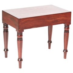 Mesa Victoriana Antigua de Caoba para Bidé/Lámpara