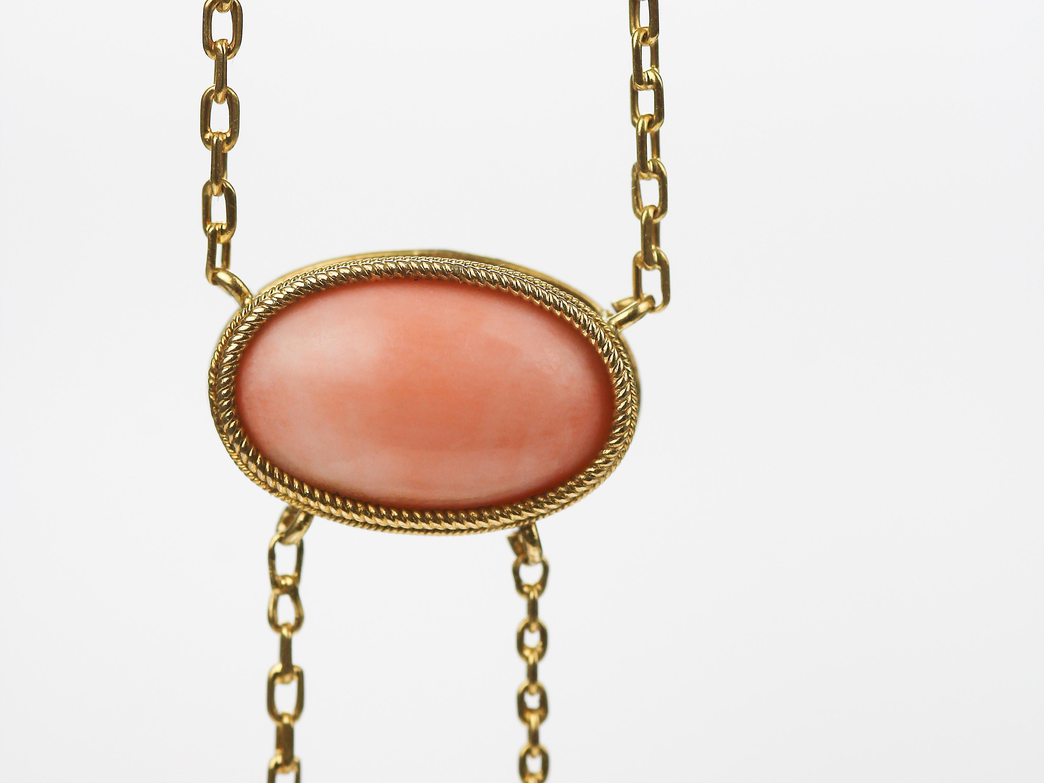 Pear Cut Victorian Antique Natural Coral Necklace in 18 Carat Yellow Gold