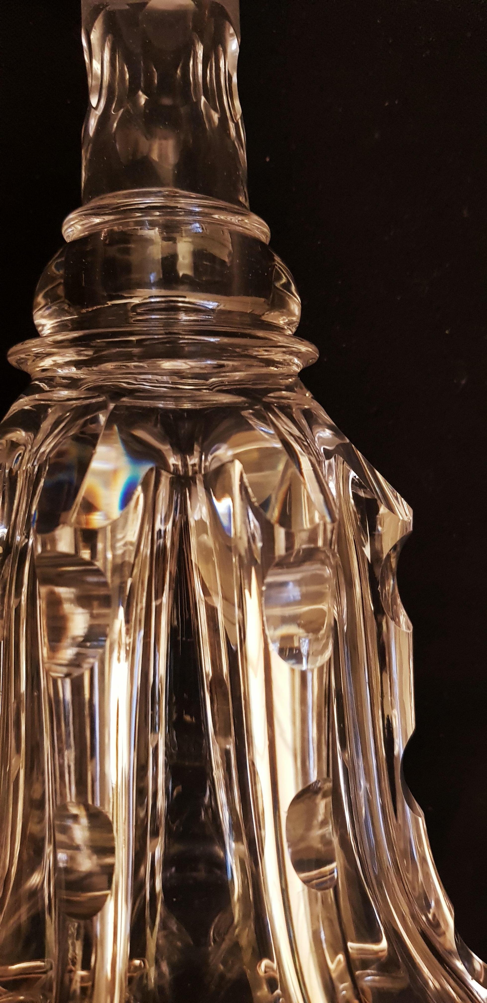 Hand-Crafted Victorian Antique Newcastle Bell Shaped Pillar Moulded Crystal Decanter, 1850 For Sale