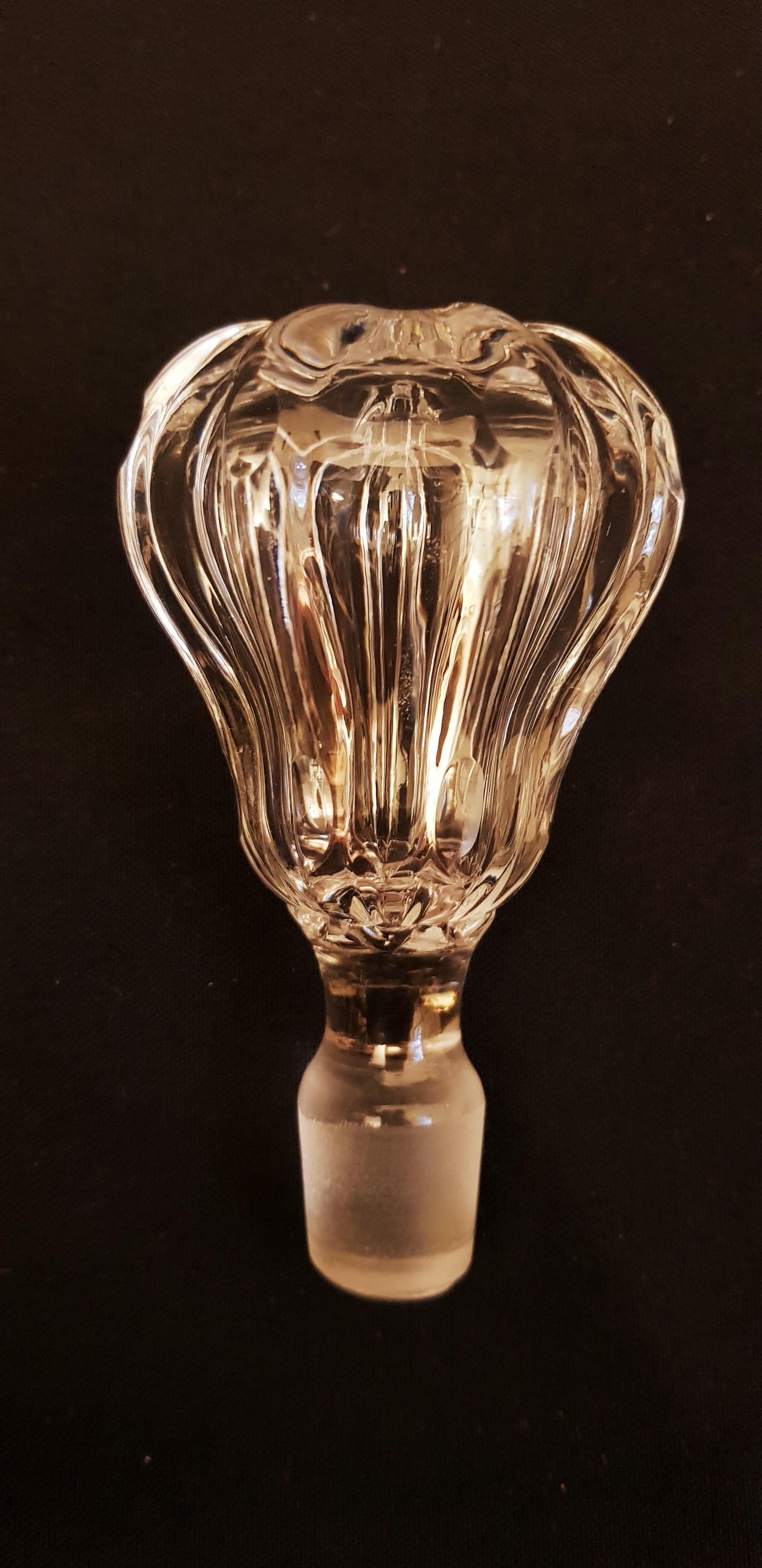 Mid-19th Century Victorian Antique Newcastle Bell Shaped Pillar Moulded Crystal Decanter, 1850 For Sale