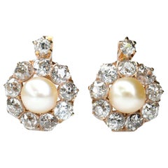 Boucles d'oreilles victoriennes anciennes en perles et grappes de diamants