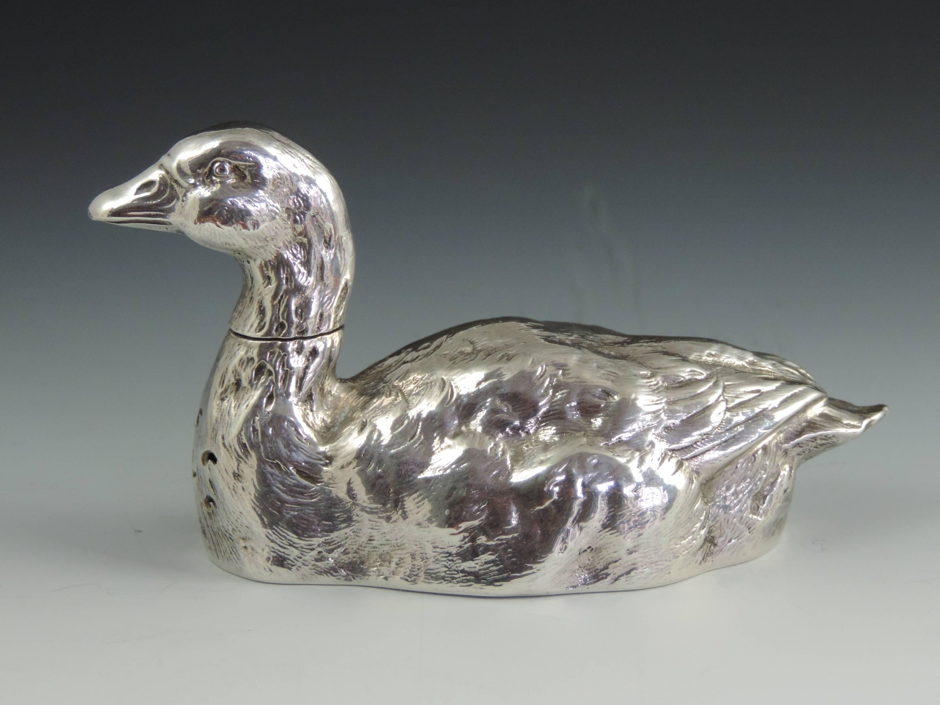 Victorian Antique Silver 'Farmyard Goose' Novelty Pepper, London, 1883 3