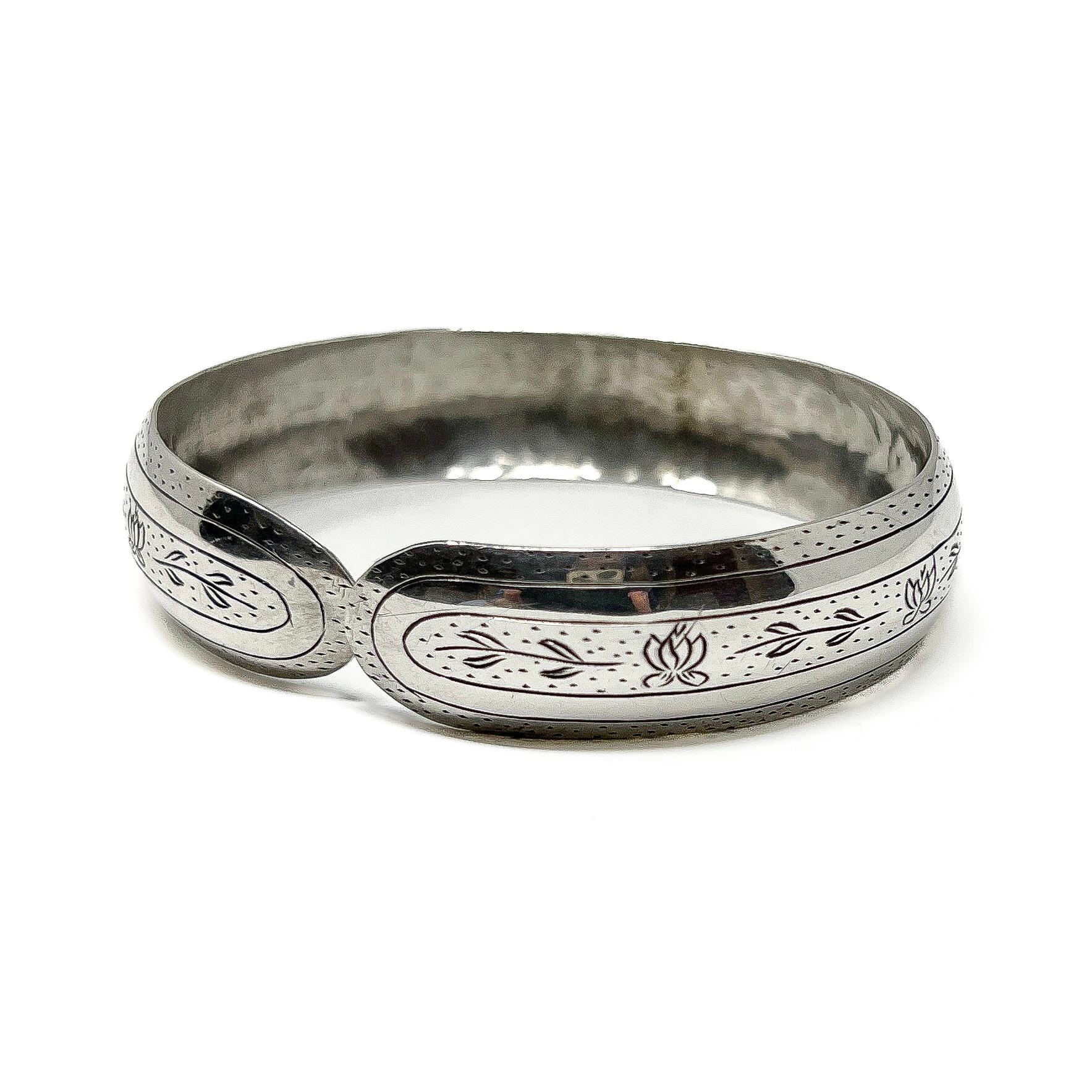 Victorian Antique Silver Floral Gravur 'Cheri' Manschette Damen im Angebot