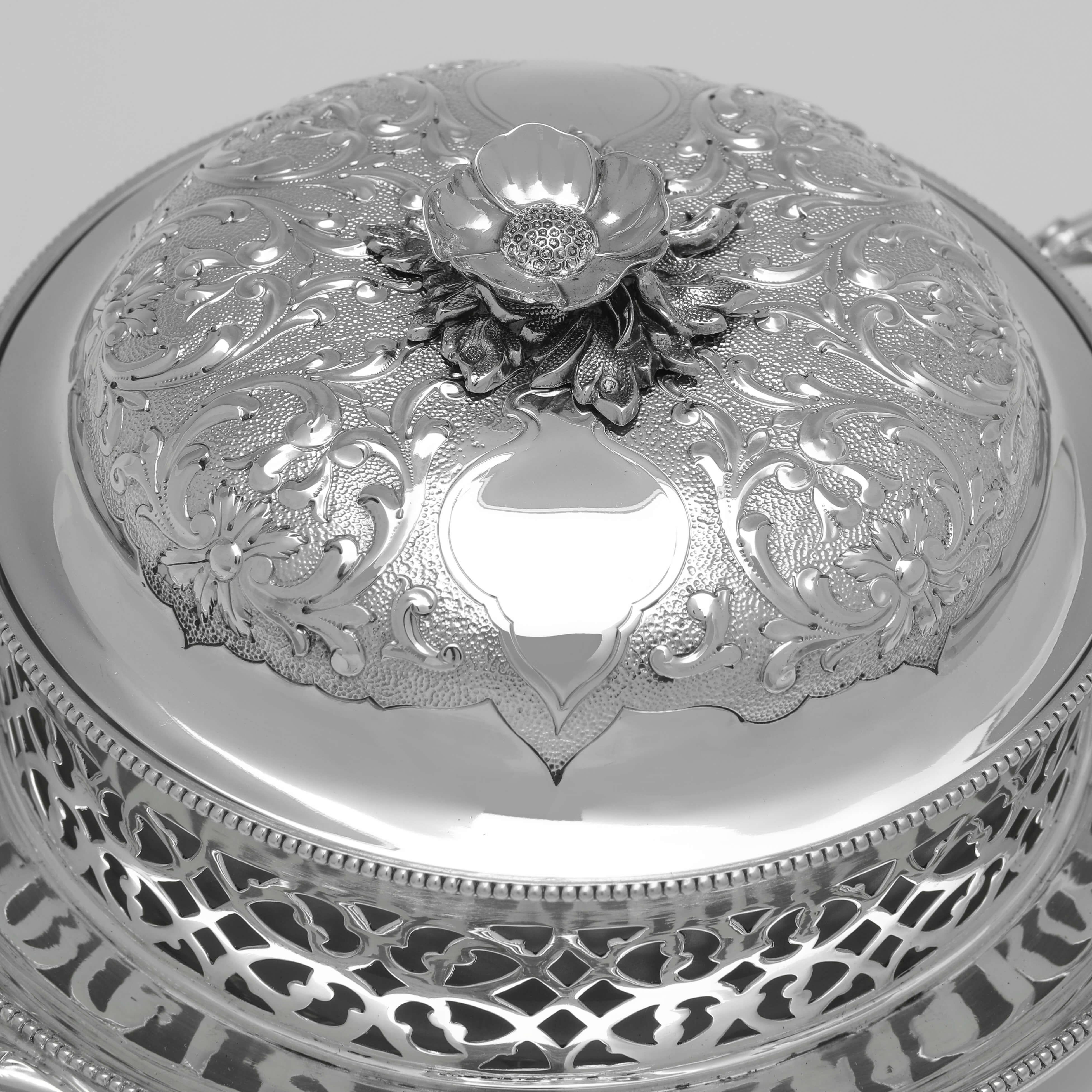 English Victorian Antique Sterling Silver Butter Dish with Removable Glass Liner, 1865 For Sale
