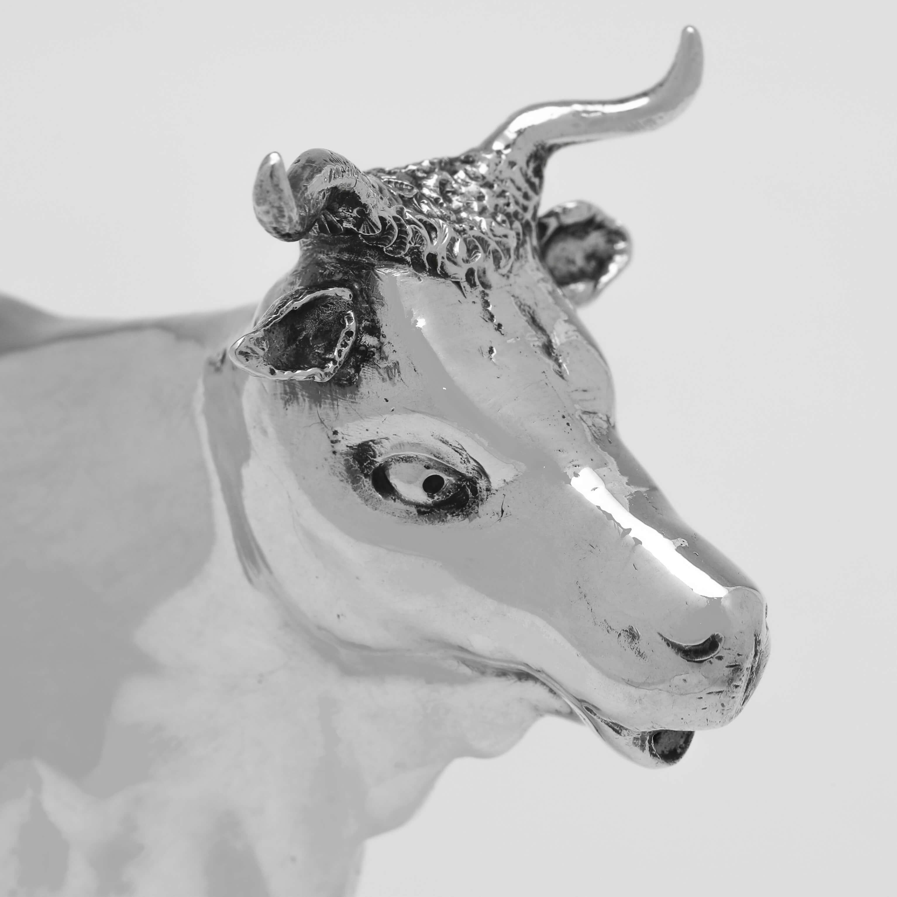 Victorian Antique Sterling Silver Cow Creamer - Import Marked London 1896 For Sale 2
