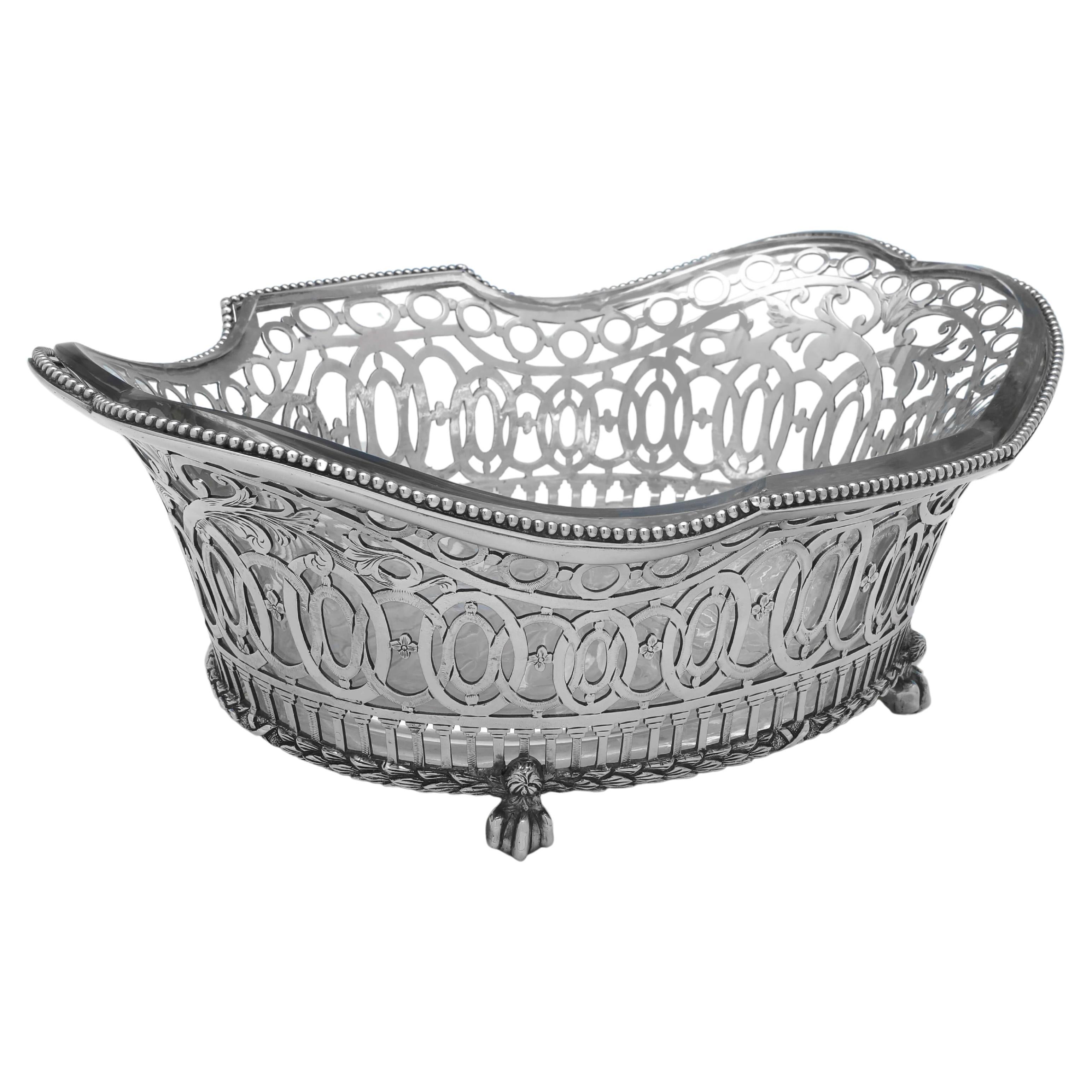 Victorian Antique Sterling Silver Dish with Glass Liner, London, 1890