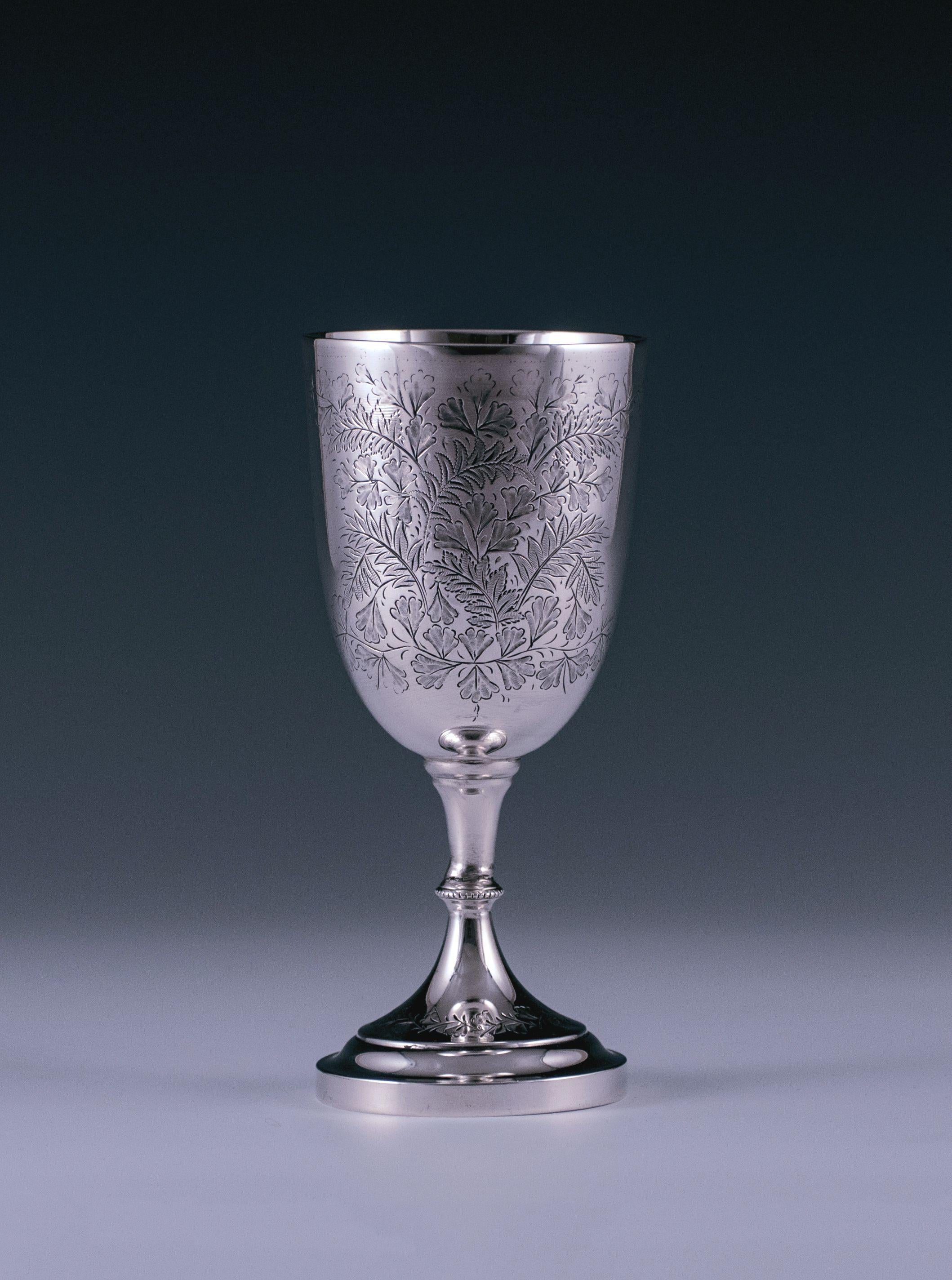 English Victorian Antique Sterling Silver Goblet by William Hutton, London, 1900 For Sale