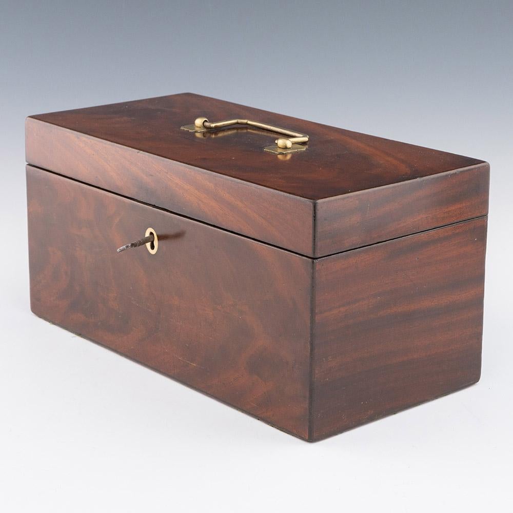 Mid-19th Century Victorian Antique Tea Caddy in Mahogany c1840 For Sale