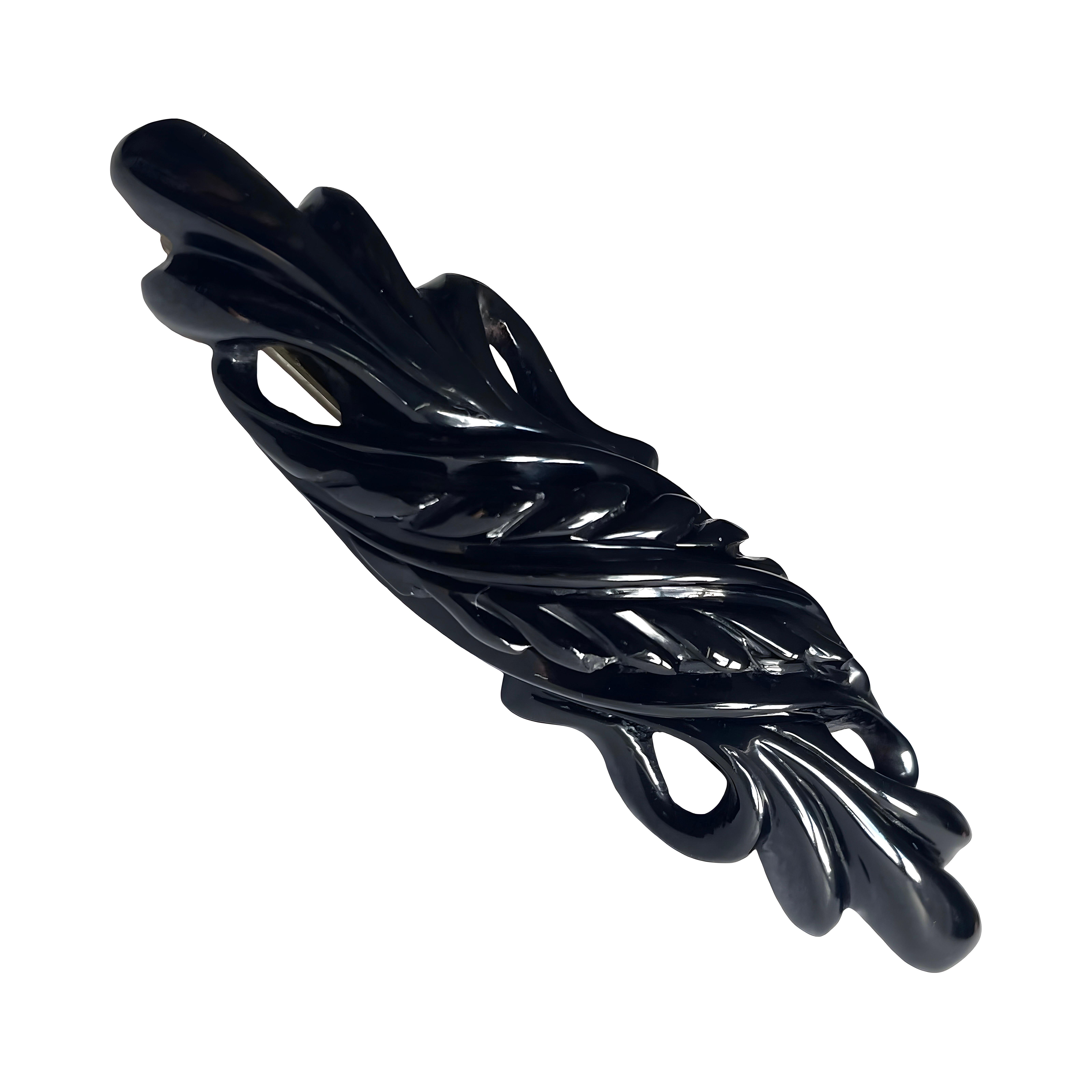 Victorian antique Whitby Jet carved brooch, black Mourning jewellery, circa 1880 1