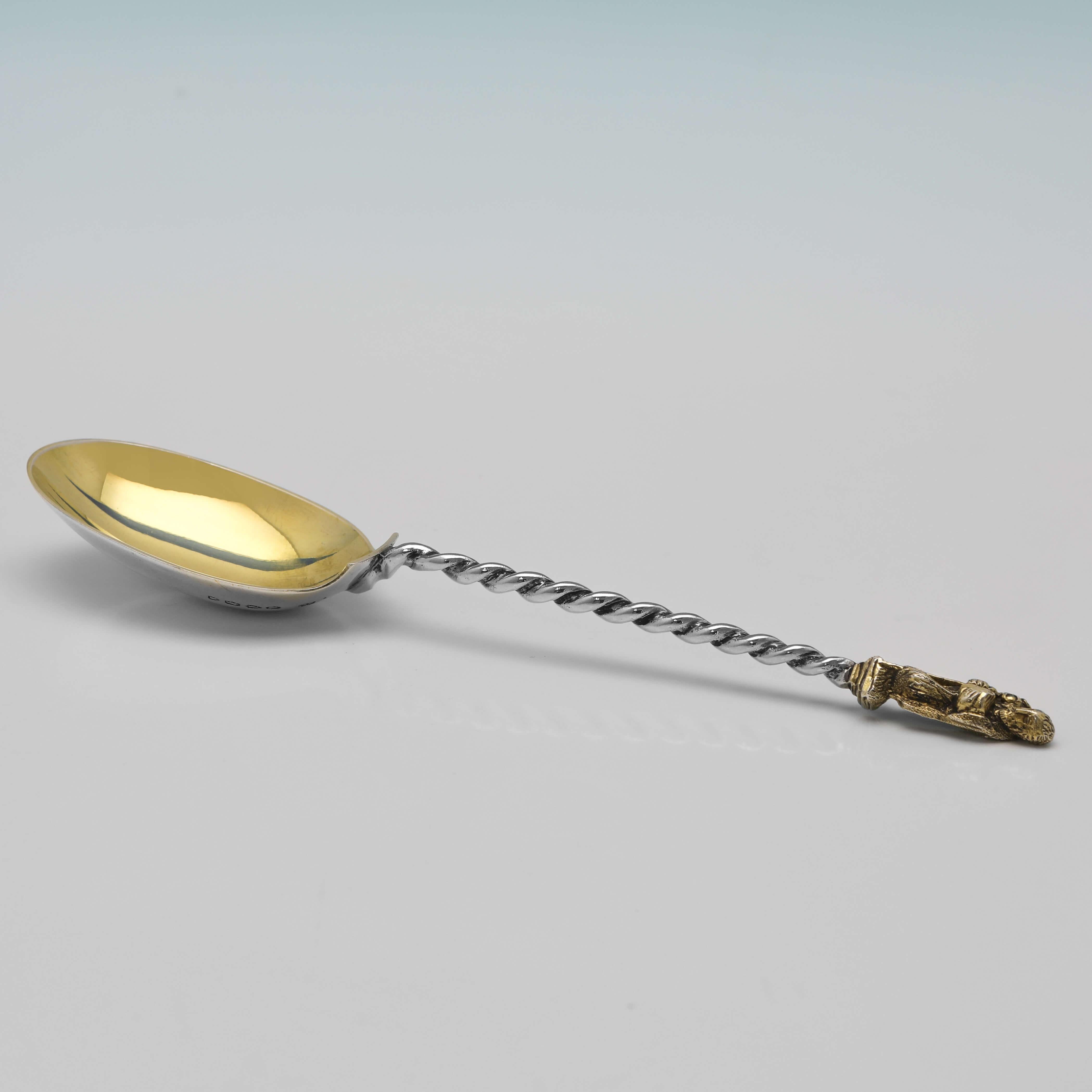 English Victorian Apostle Fruit Serving Spoons & Sugar Sifting Spoon - London 1884 For Sale
