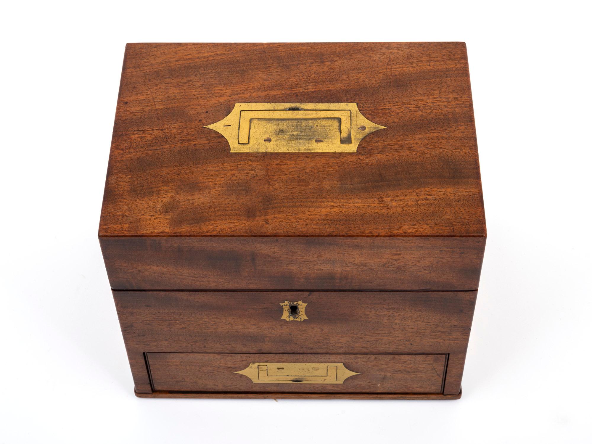 apothecary box antique