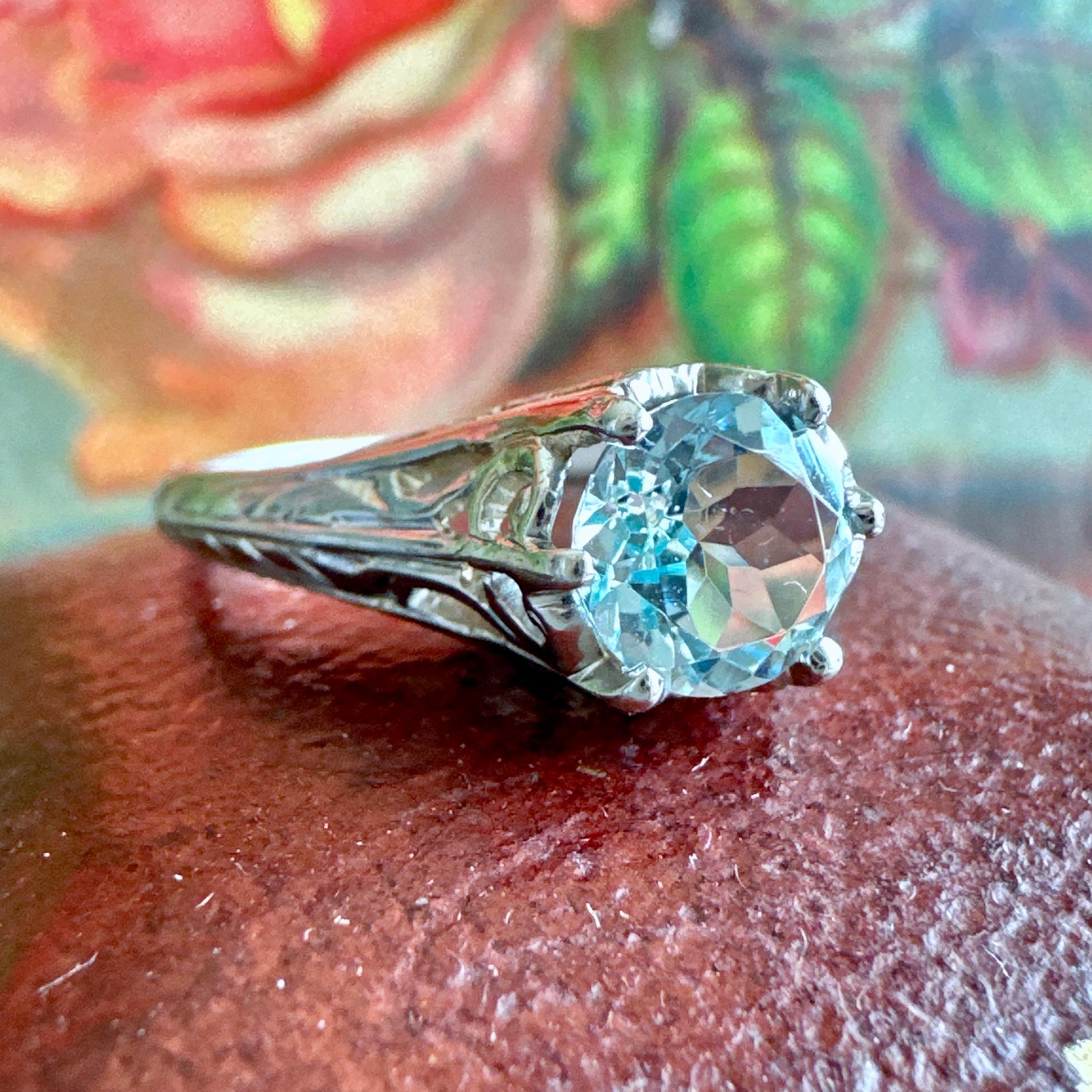 Victorian Aquamarine 14K White Gold Filigree Ring In Good Condition For Sale In Scotts Valley, CA