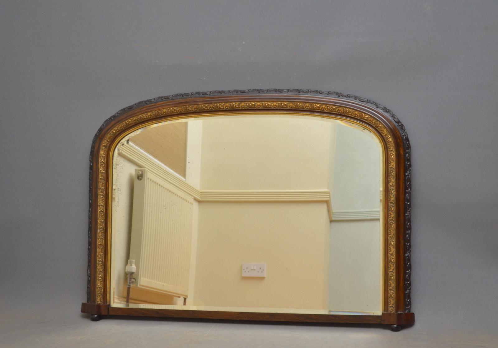 J00 attractive Victorian arched overmantel mirror with original bevelled edge glass (with some foxing) in gilded and ebonized frame, all in wonderful home ready condition, circa 1880
Measures: H 30.5