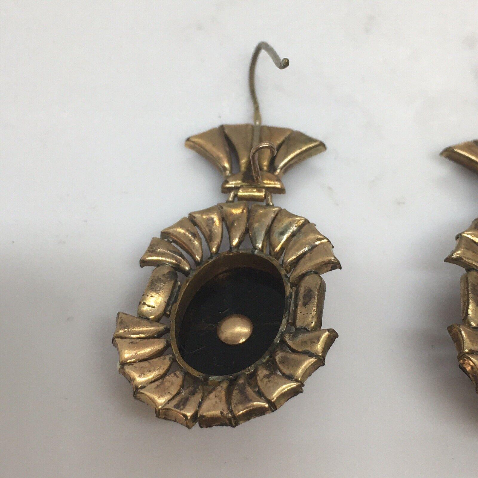 Victorian Archeological Revival Drop Dangle Earrings Rolled Gold, 1880s In Good Condition For Sale In Santa Monica, CA