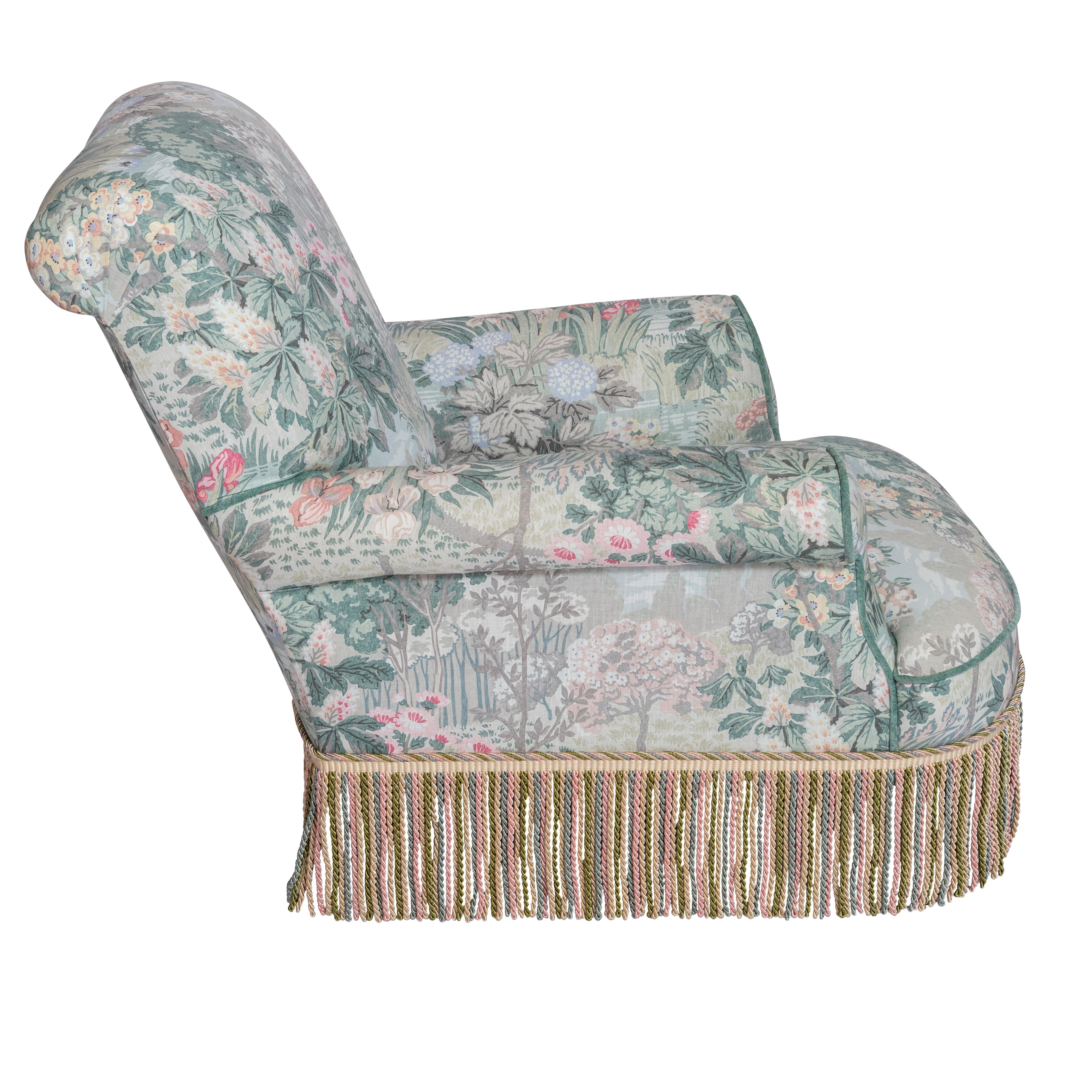 A late Victorian Armchair of very nice quality.

Mahogany turned front feet.

On original castors

English

Circa 1890