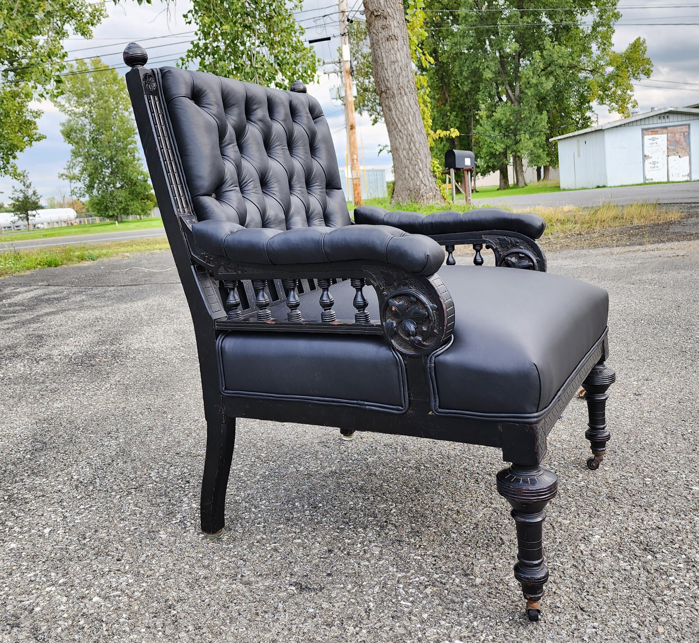 Library Chair in Carved and Ebonized Wood With Black Leather  For Sale 11