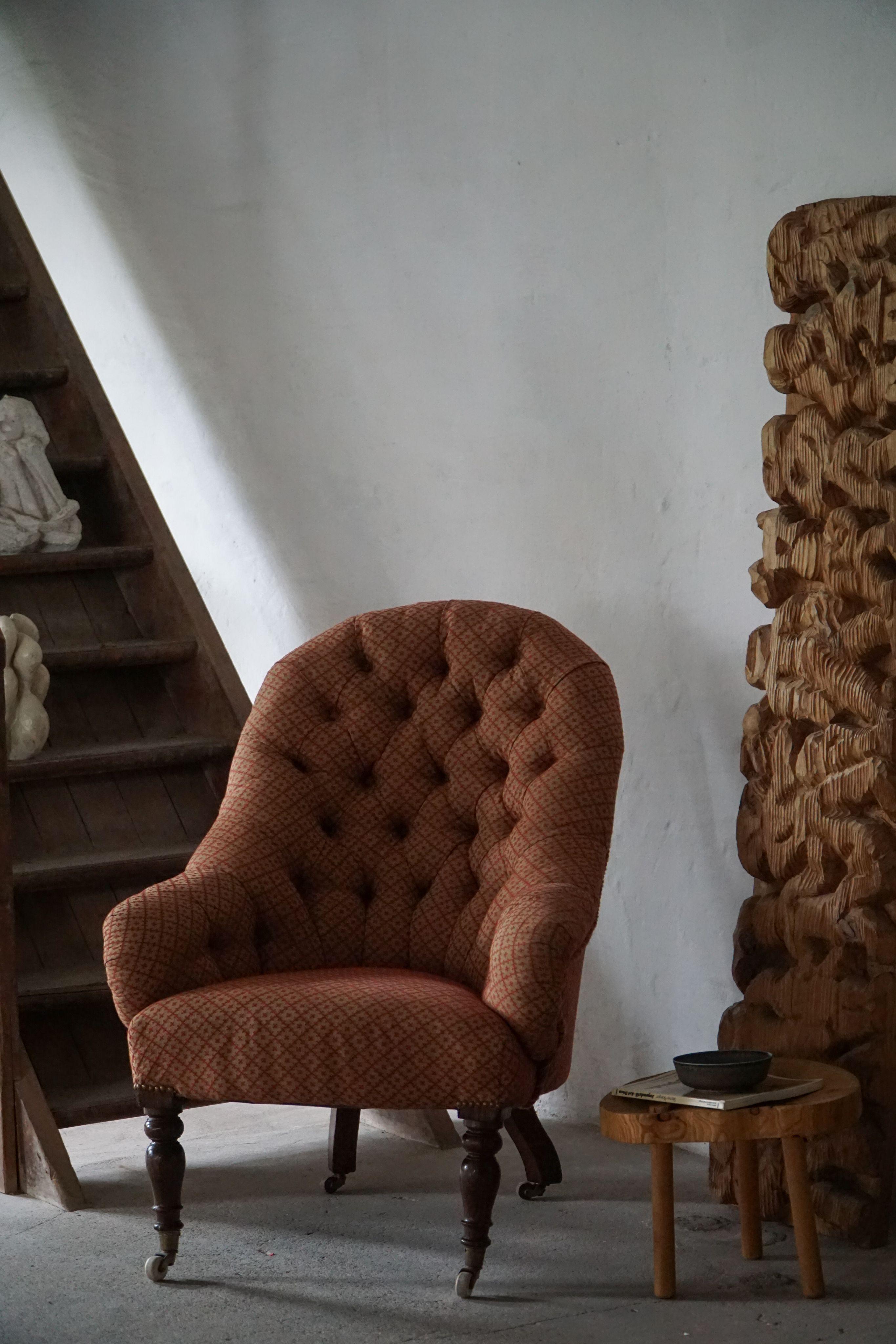Victorian Armchair in Mahogany, Wheels & Colorful Fabric, England, Early 1900s For Sale 10