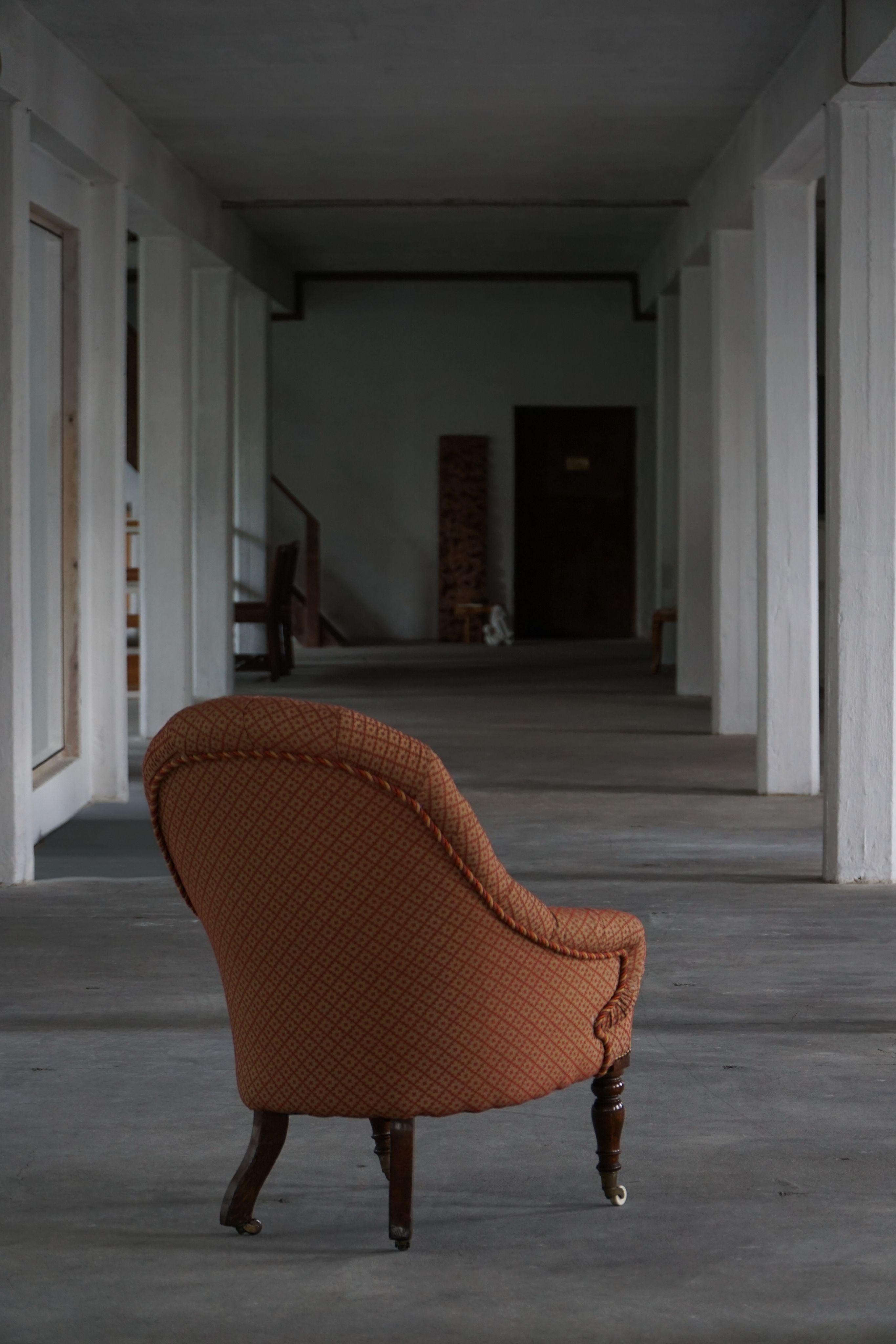 Victorian Armchair in Mahogany, Wheels & Colorful Fabric, England, Early 1900s For Sale 11
