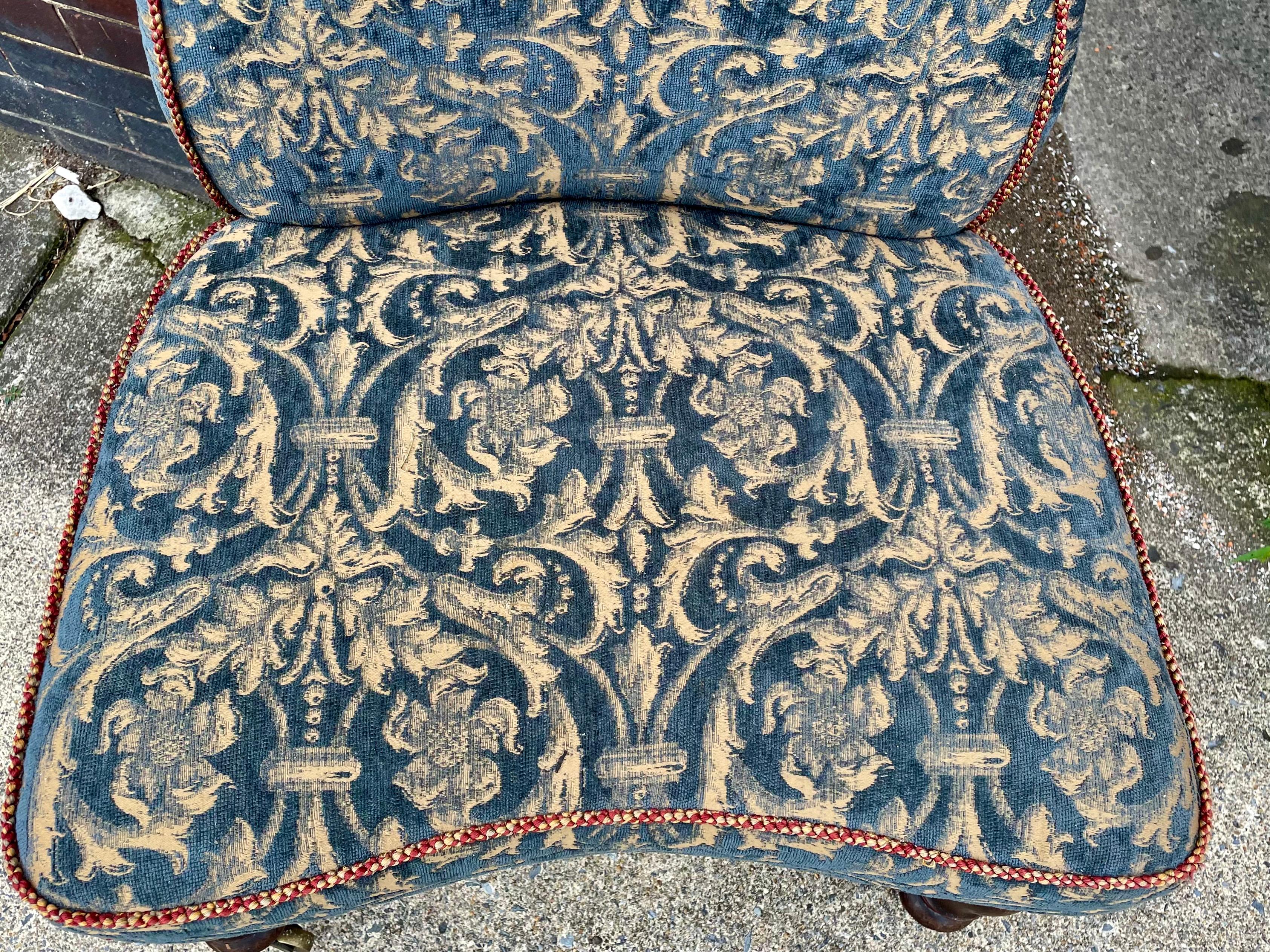 Victorian Armless Slipper Chair & Footstool Blau Chenille Barock Polsterung im Angebot 4