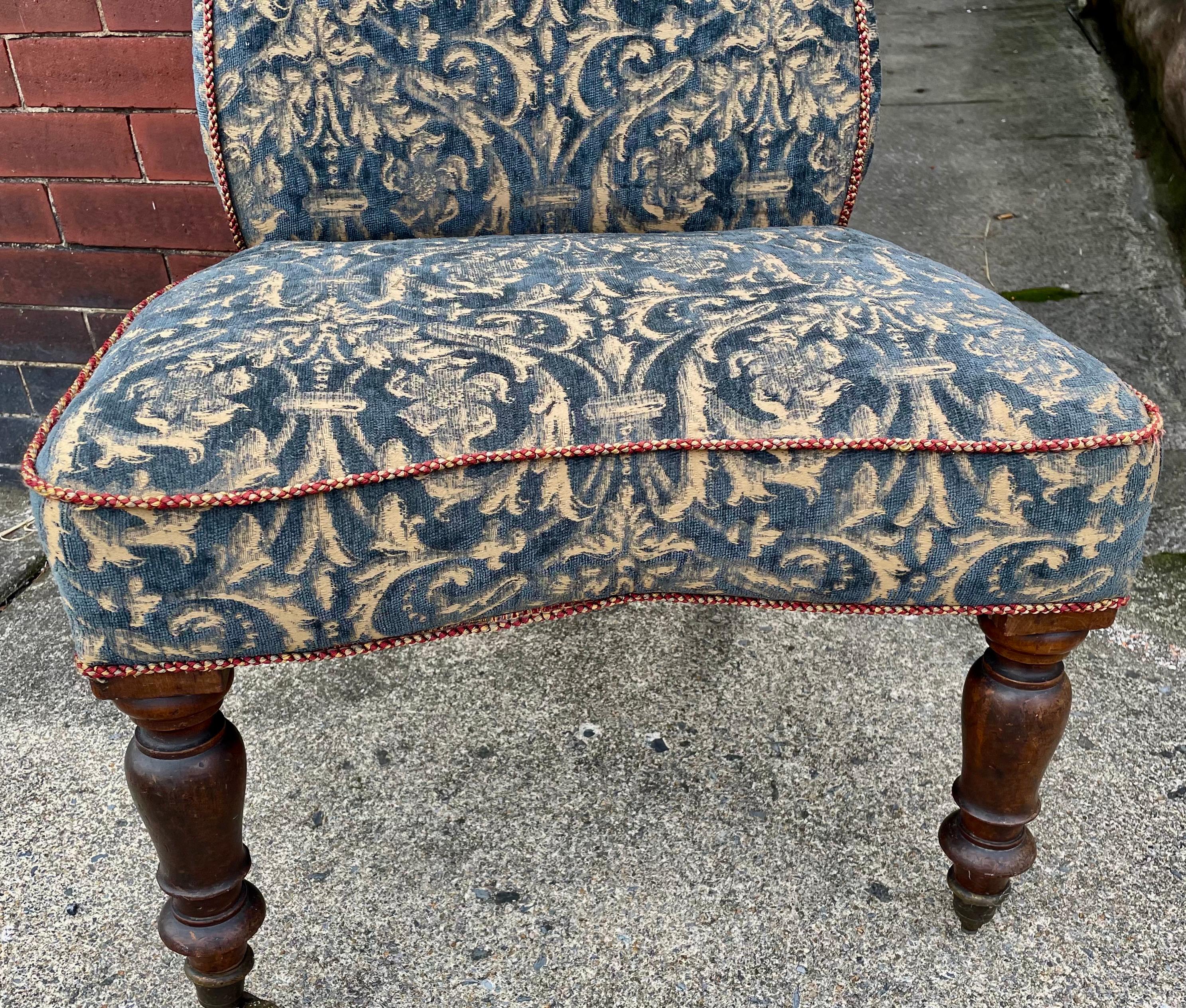 Victorian Armless Slipper Chair & Footstool Blau Chenille Barock Polsterung im Angebot 3