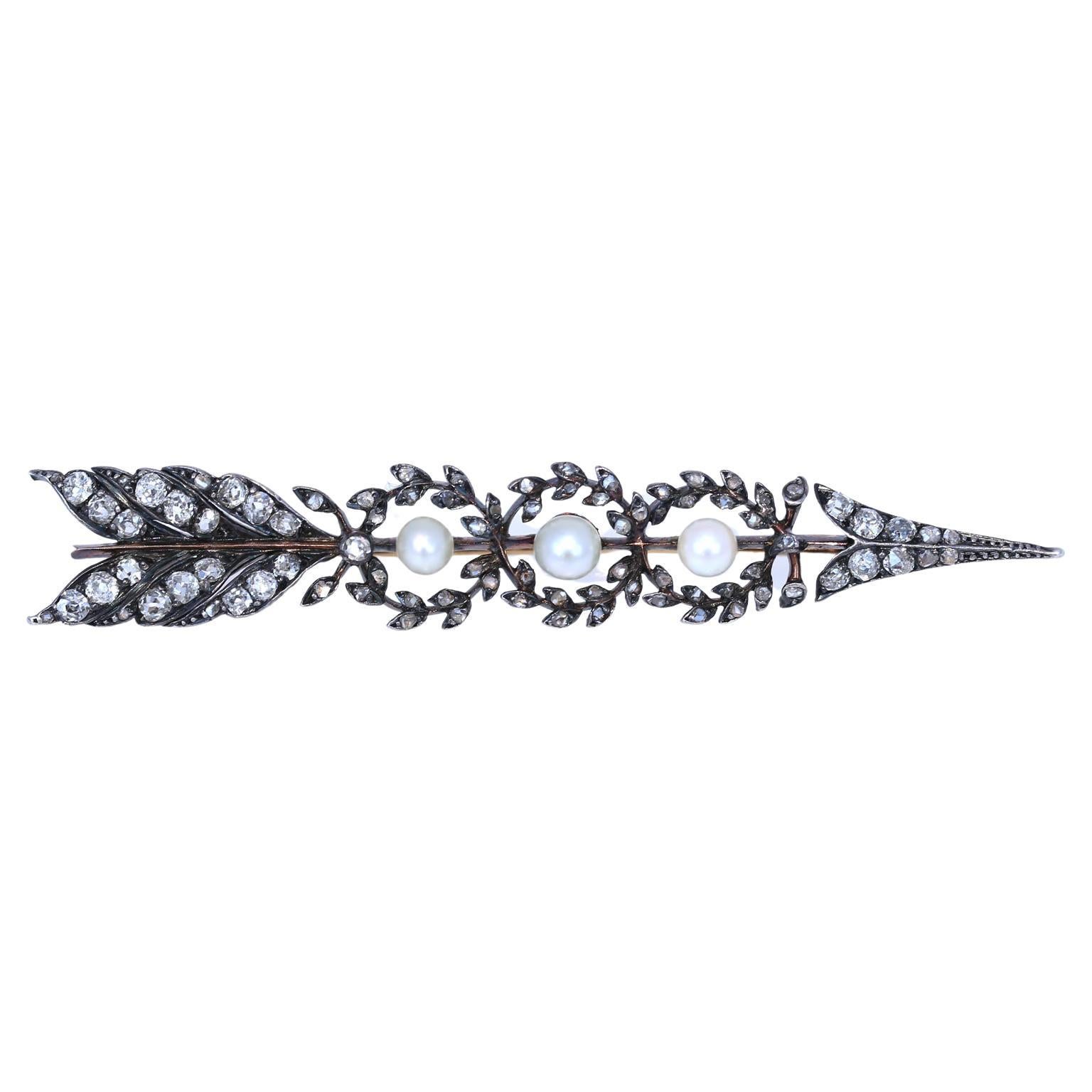 Rose Cut Victorian Arrow Unisex Brooch Diamonds Pearls Gold Silver Original Box, 1895 For Sale