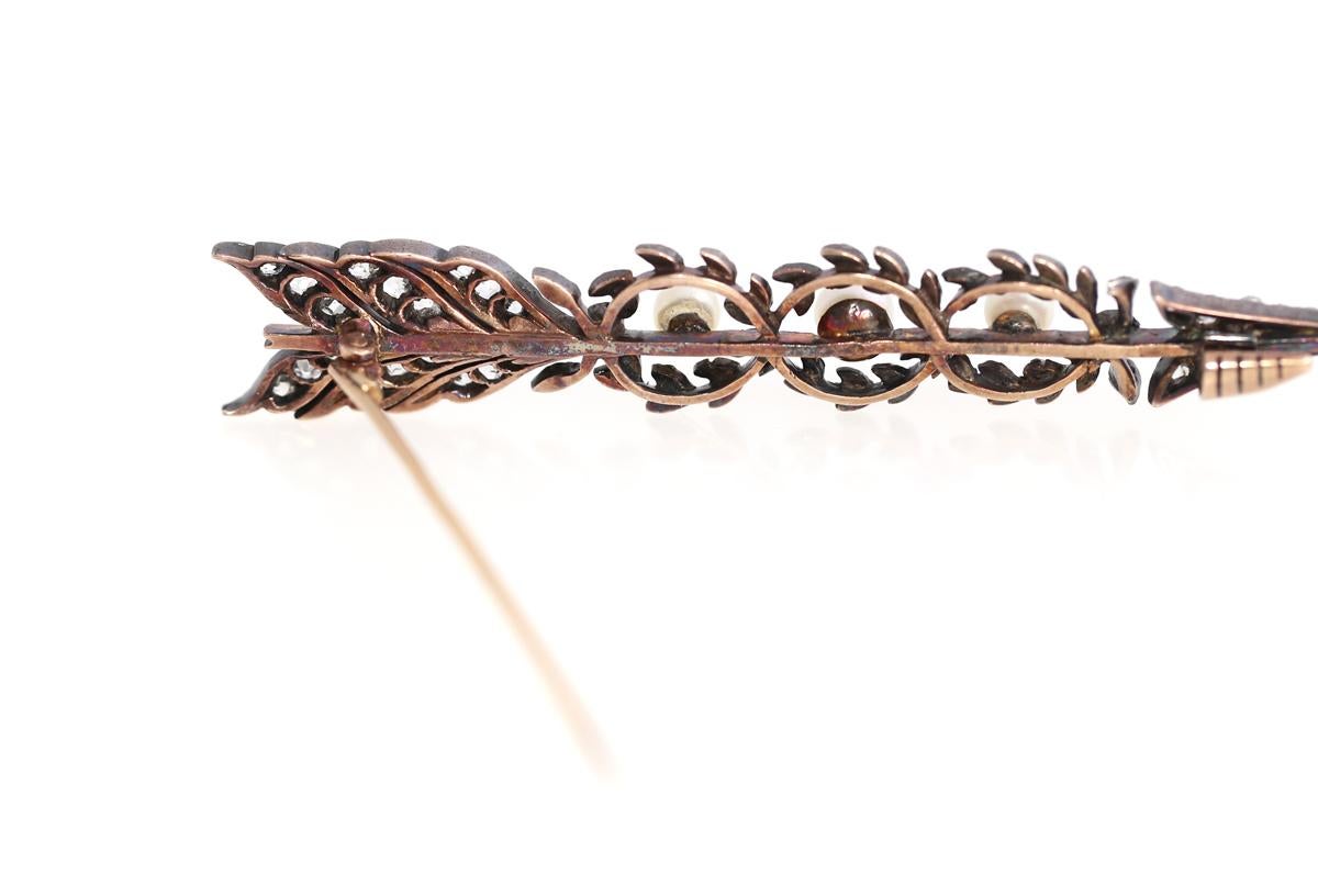 Victorian Arrow Unisex Brooch Diamonds Pearls Gold Silver Original Box, 1895 For Sale 2