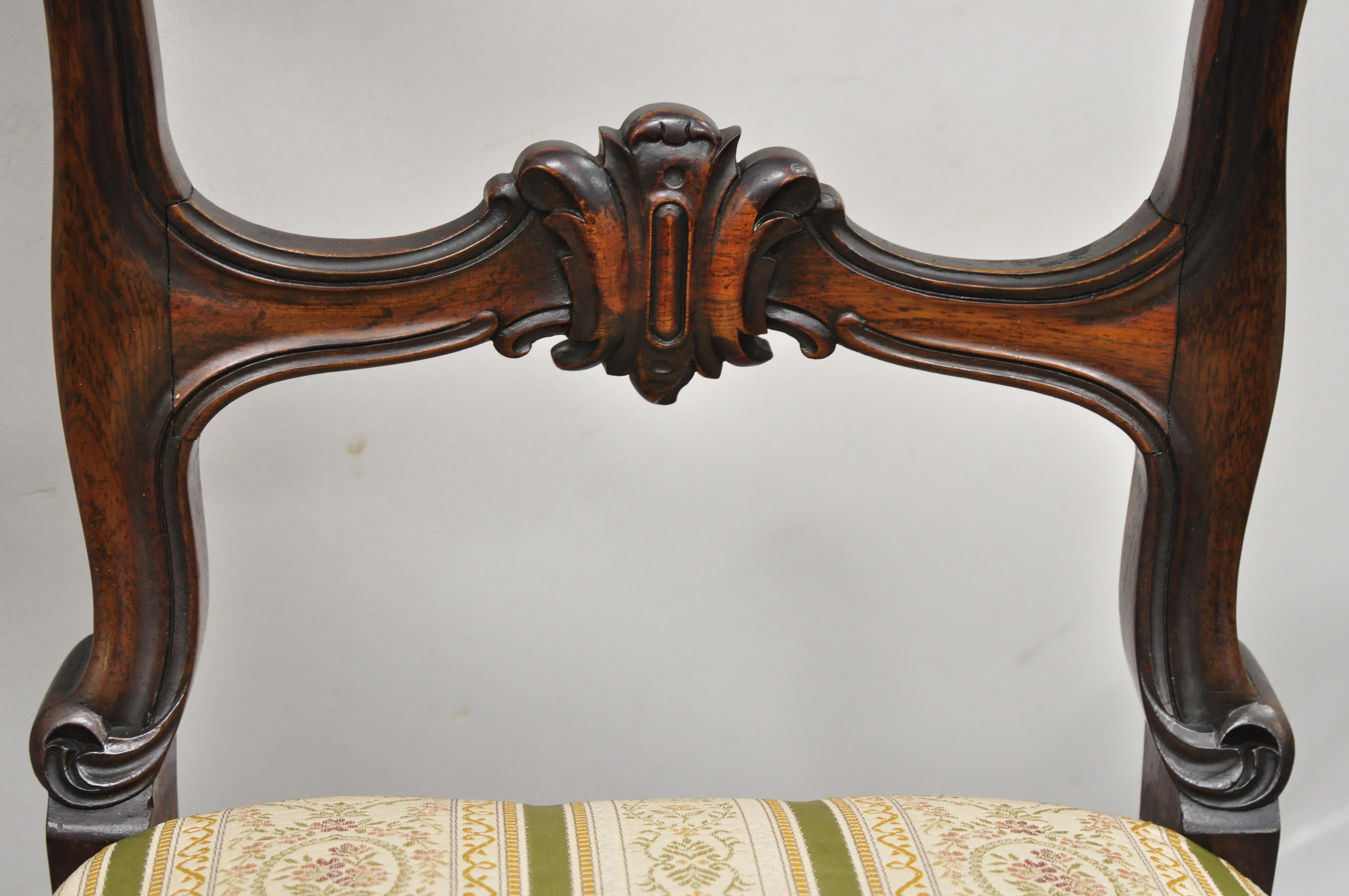 19th Century Victorian Art Nouveau Transitional Rosewood Carved Parlor Side Chairs, a Pair For Sale