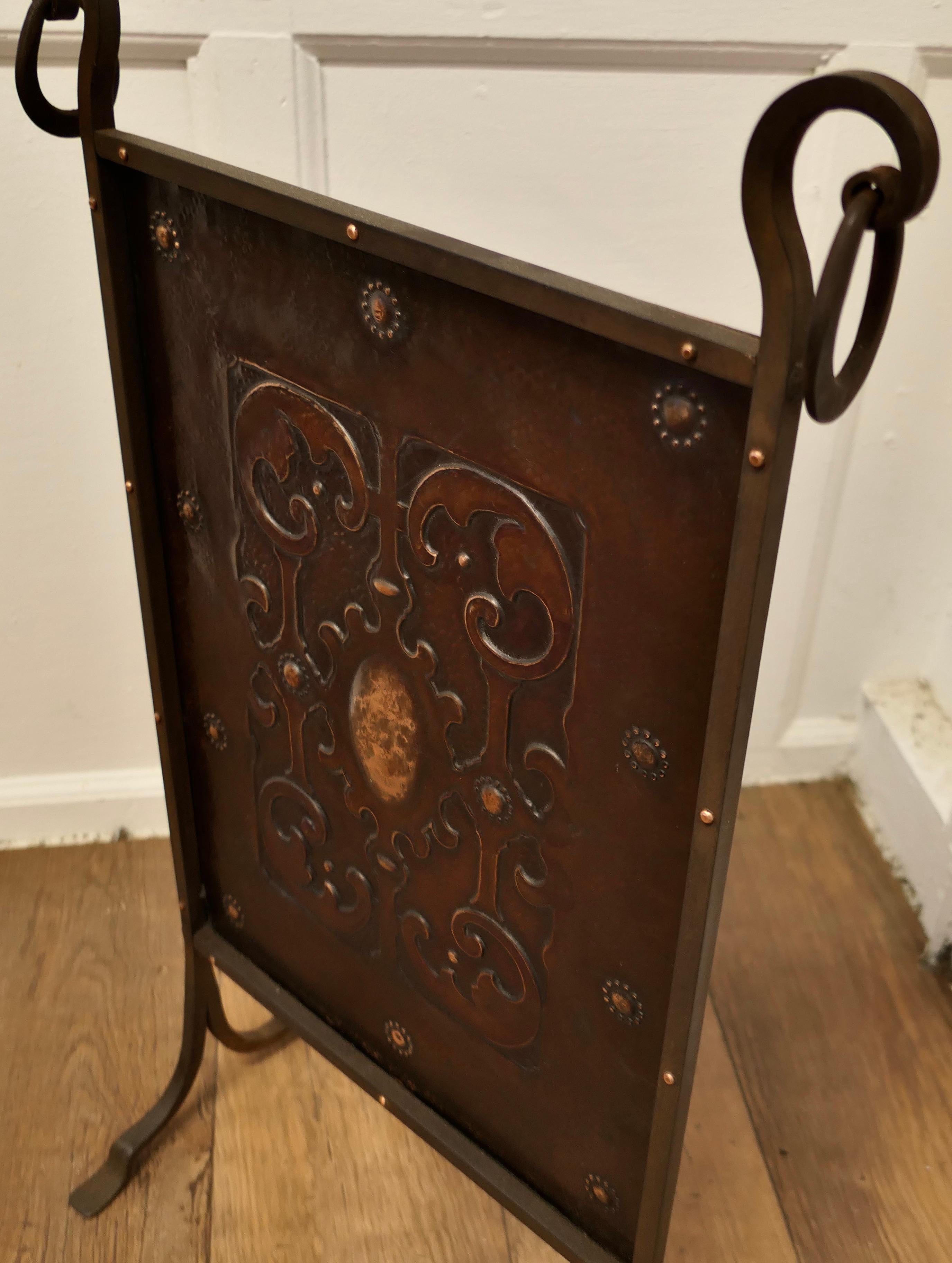 Victorian Arts and Crafts Copper and Iron Fire Screen    For Sale 1