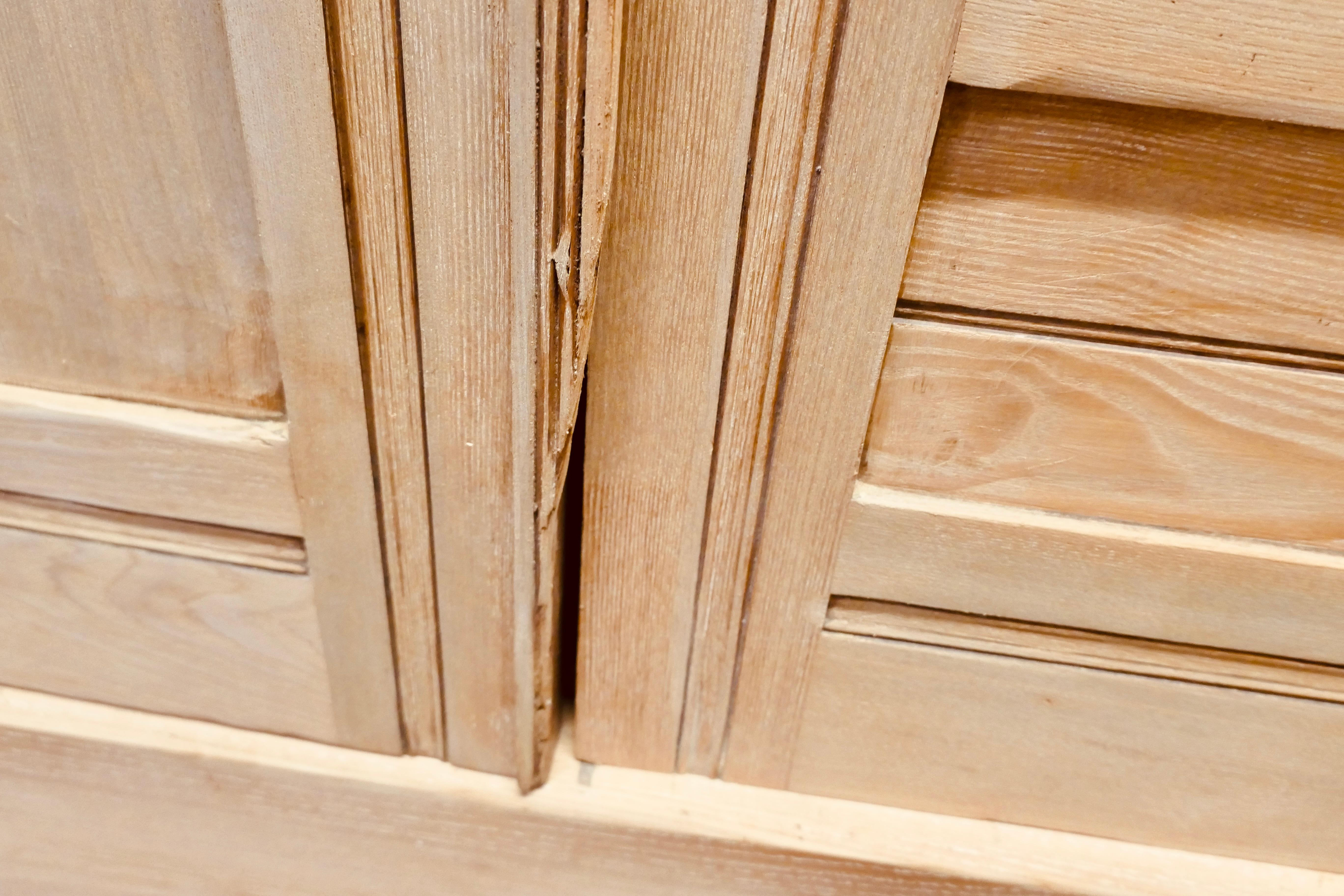Frassino Armadio triplo in frassino vittoriano Arts & Crafts Compactum in vendita